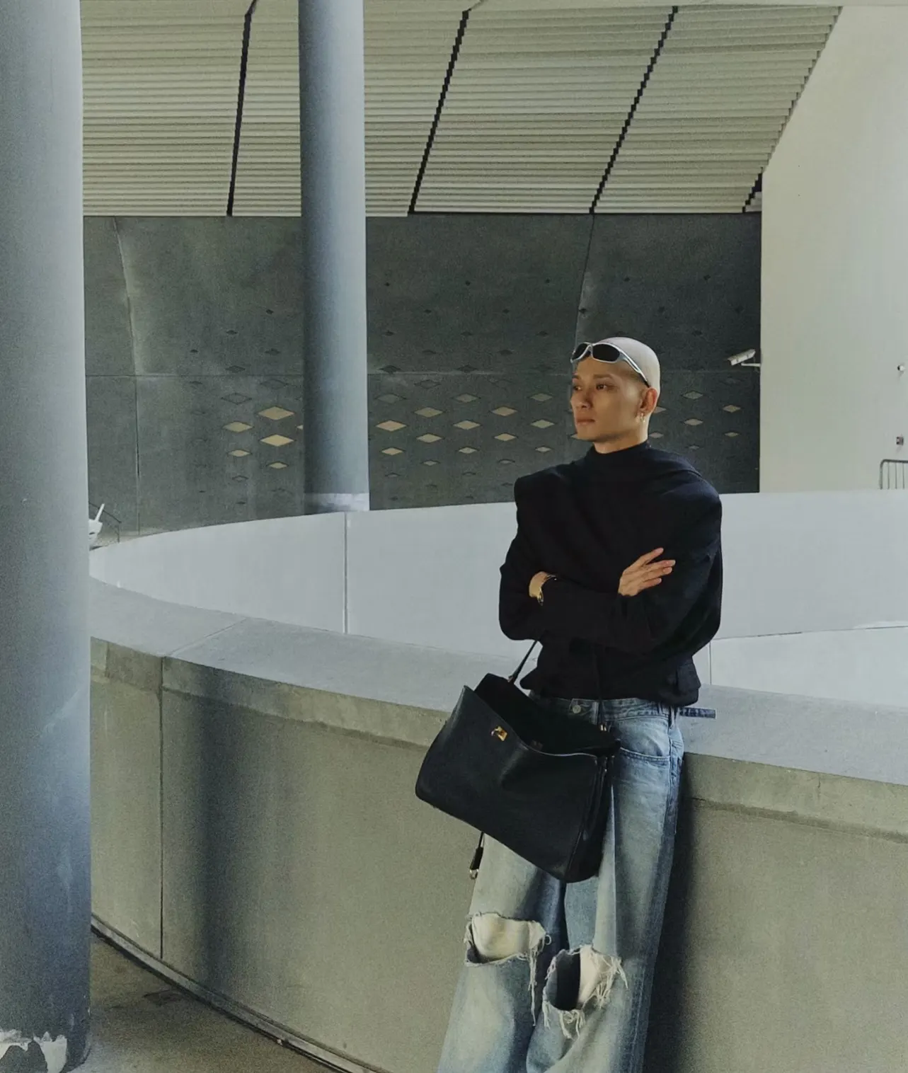 Balenciaga 单肩包 日常搭配