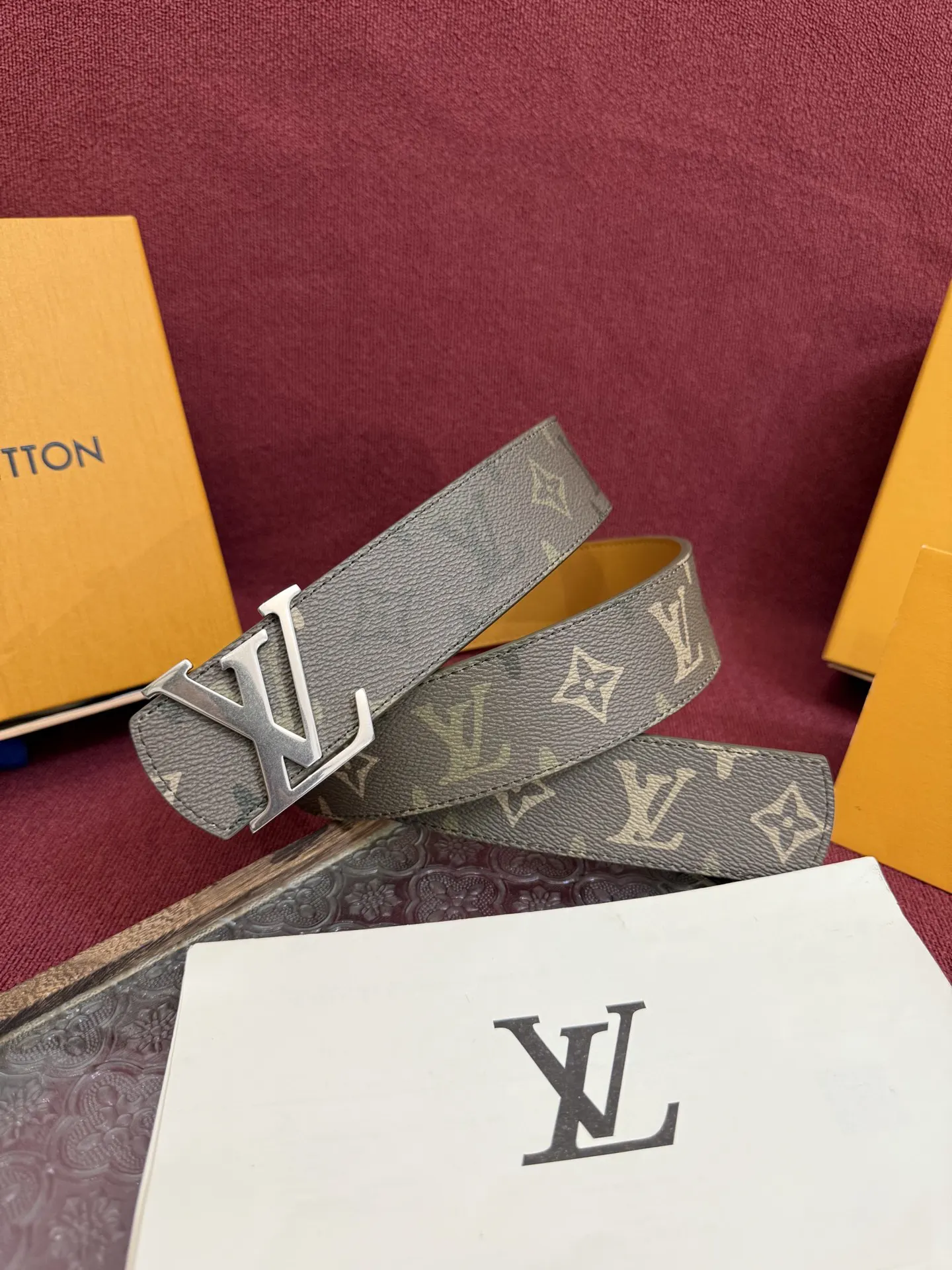 LV Green Silver Color Scheme Double Sided Belt Business Casual | ORBUYBAG High-End Fashion Boutique