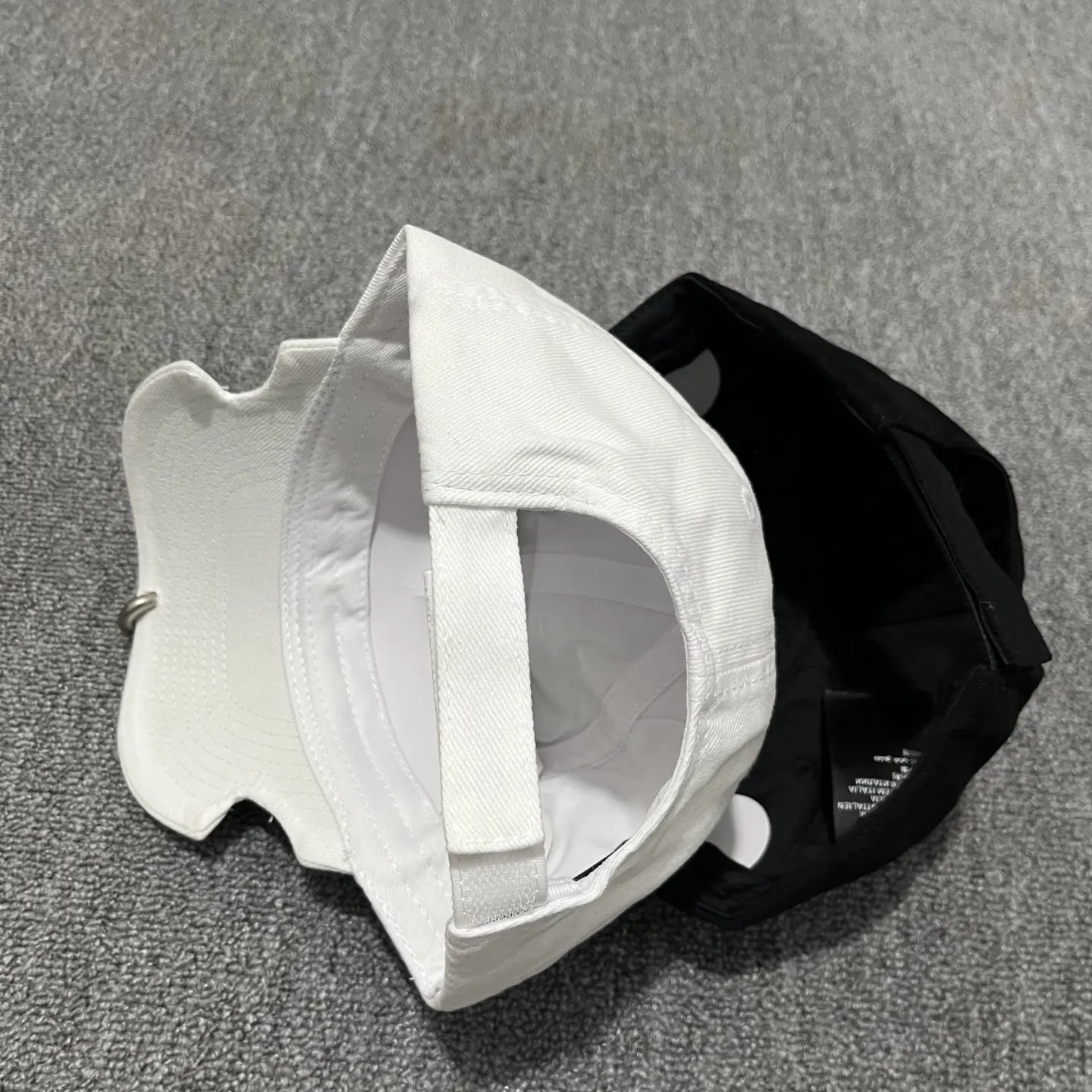 Balenciaga 棒球帽 精致搭配款
