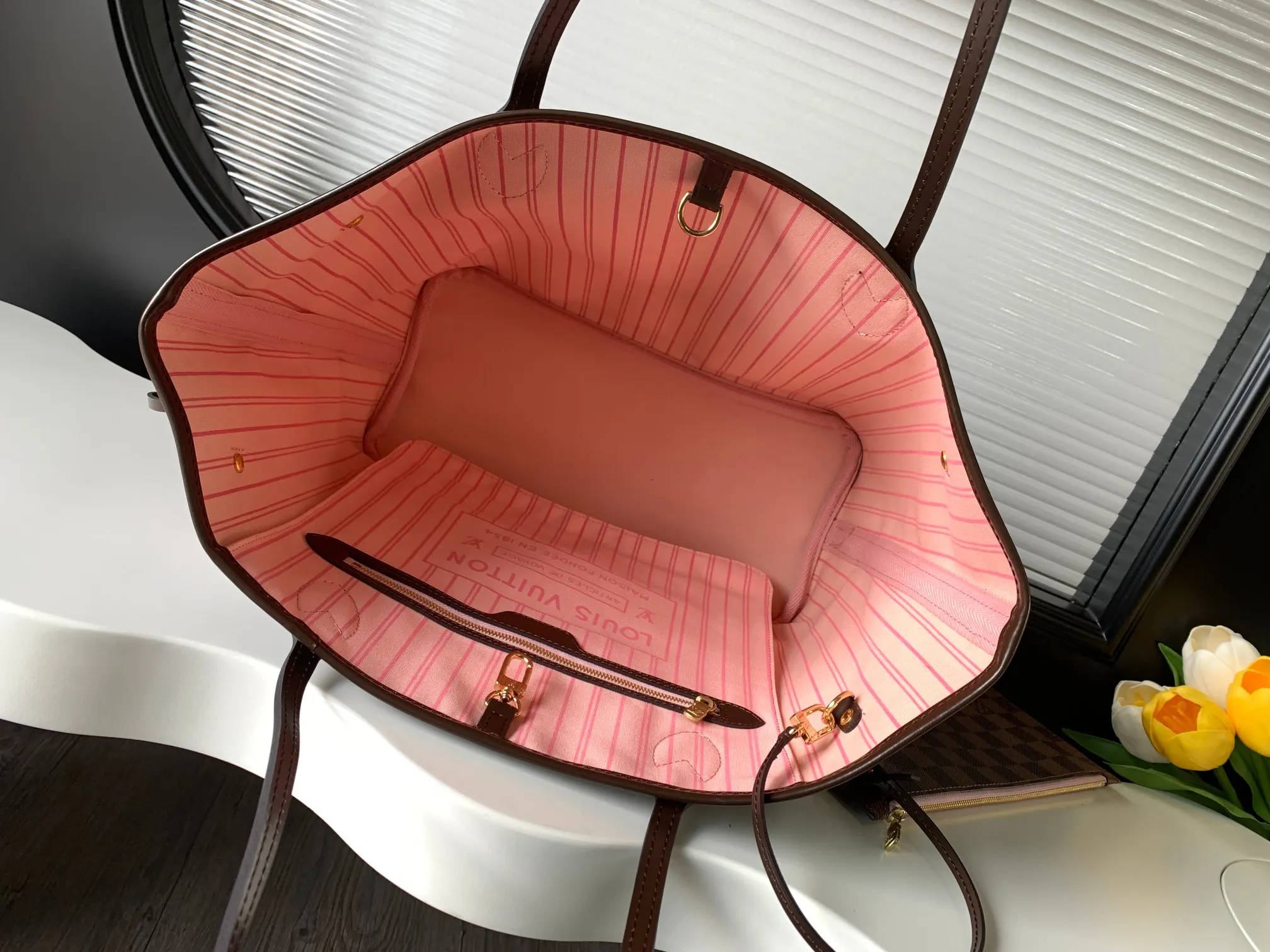 LV Neverfull 老花 金色 牛皮 手拿包 精致手拿款