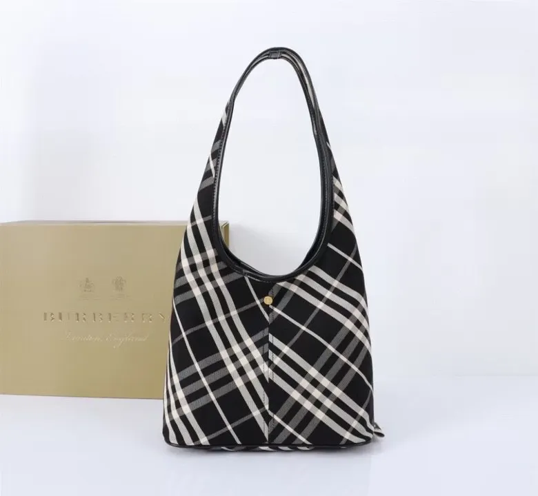 Burberry 小牛皮 托特包 大容量托特款
