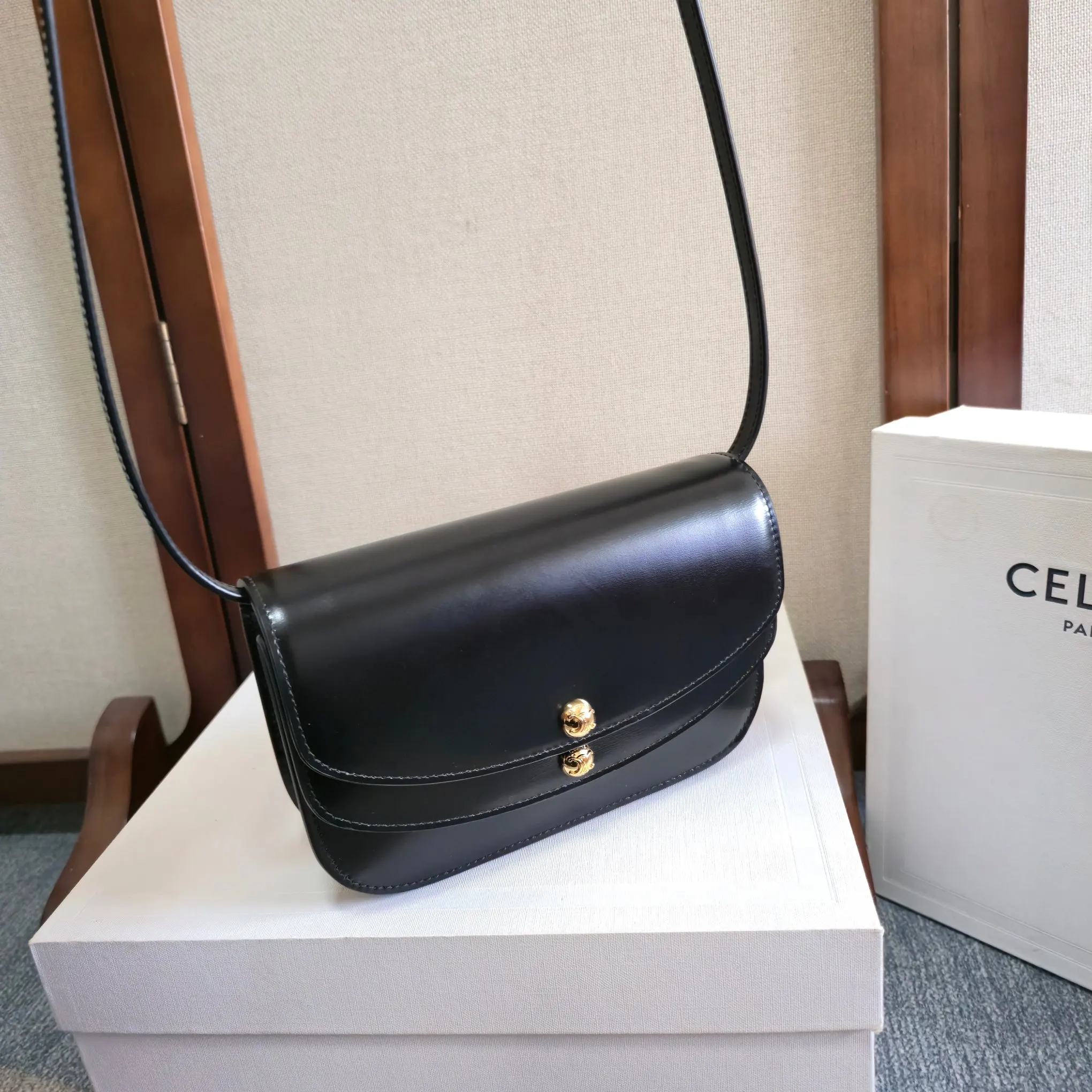 Monogram Clutch Bag Vintage Fashion