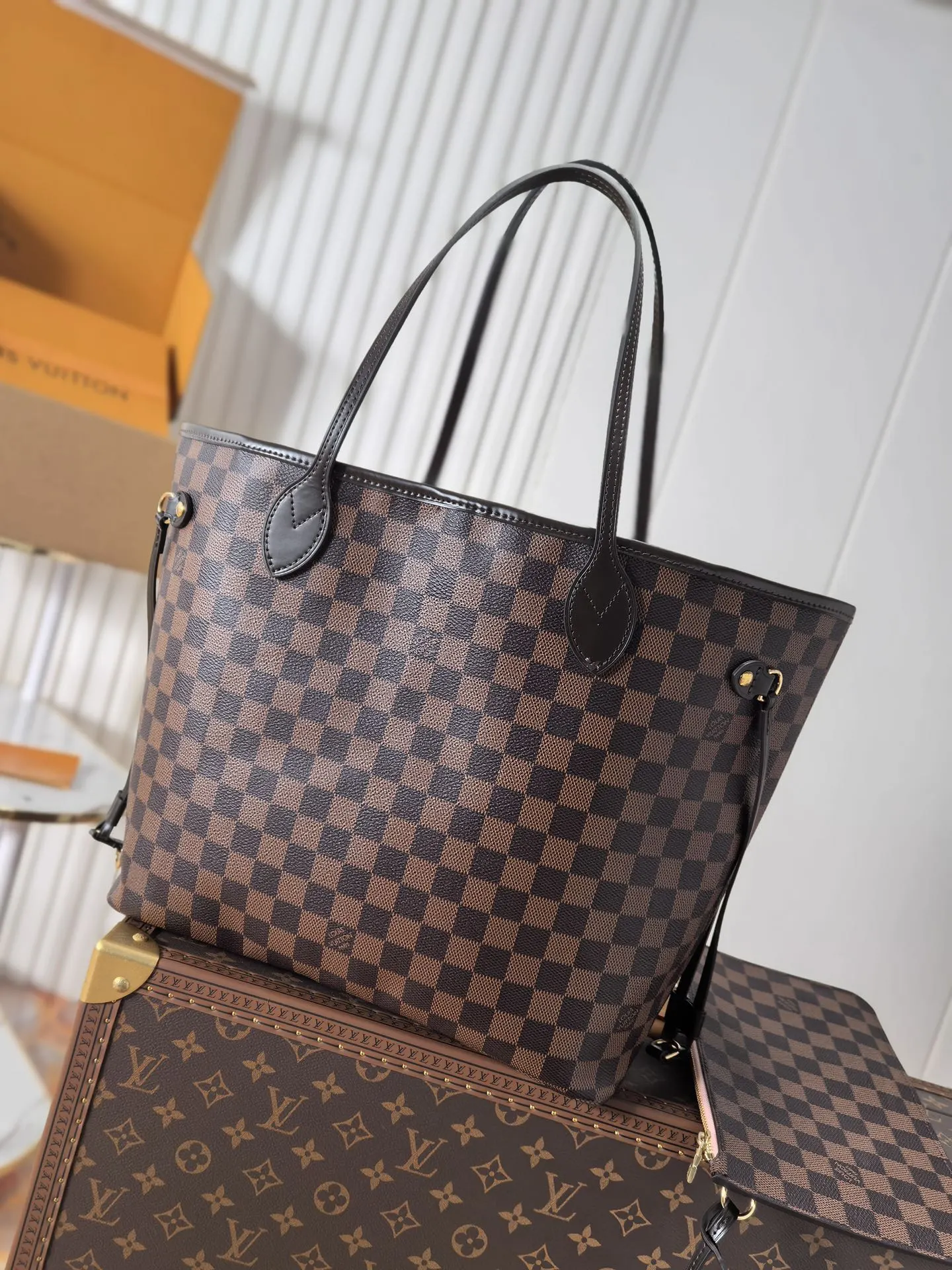 Neverfull 老花 帆布 手拿包 精致手拿款