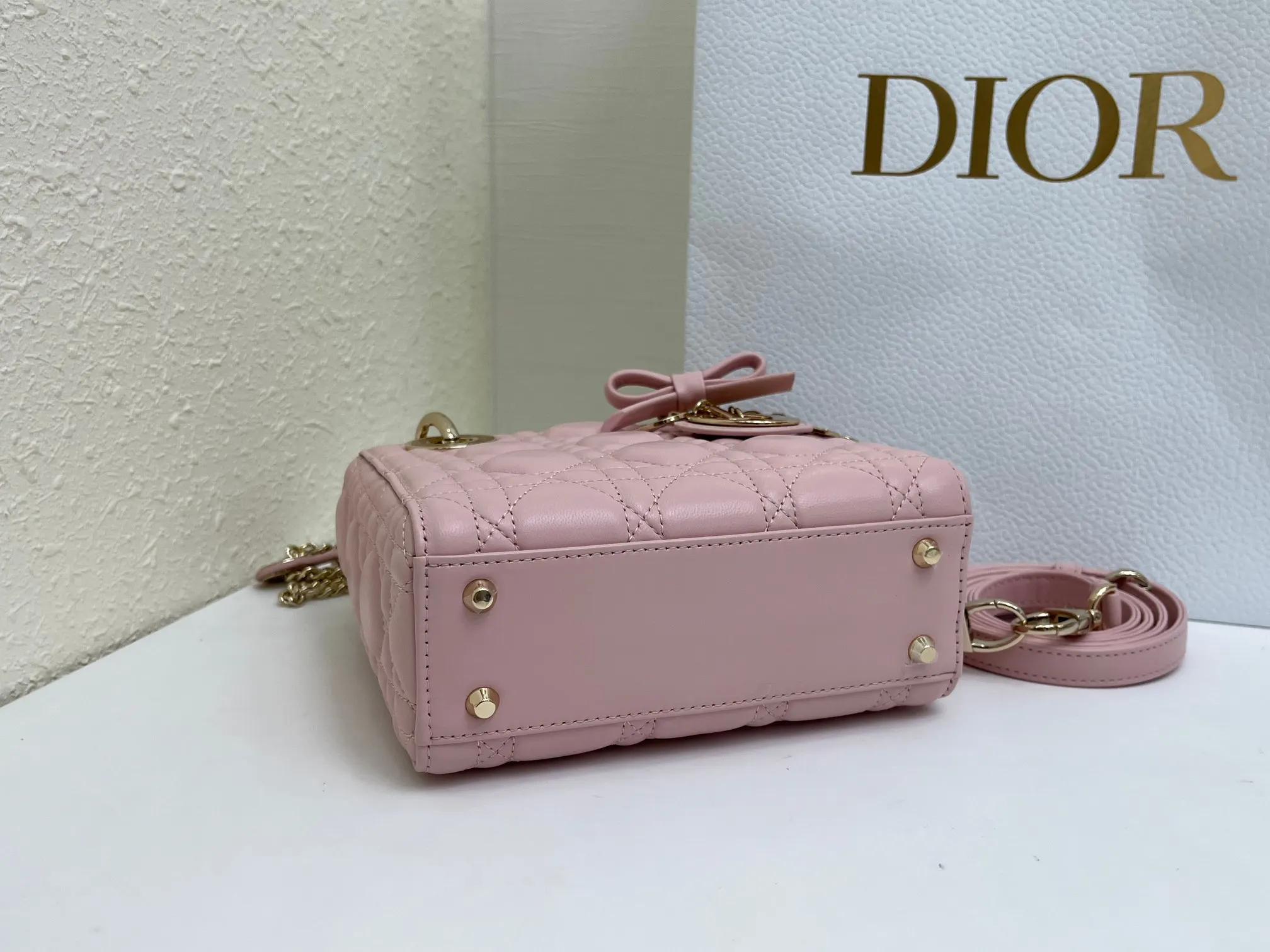 Dior Lady Dior Lady Soft Pink Chain Bag Handheld Crossbody