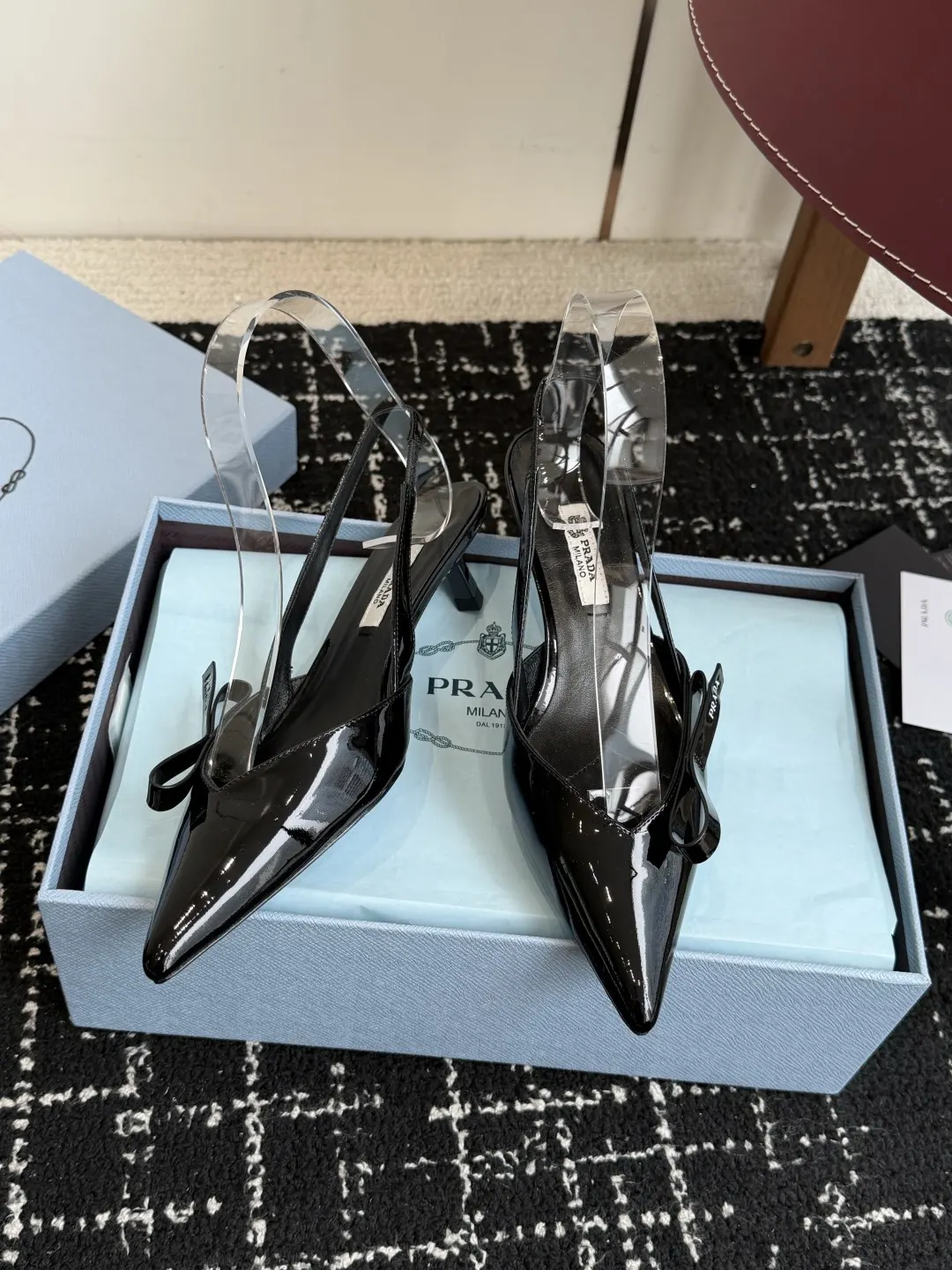 Prada 黑色 高跟鞋