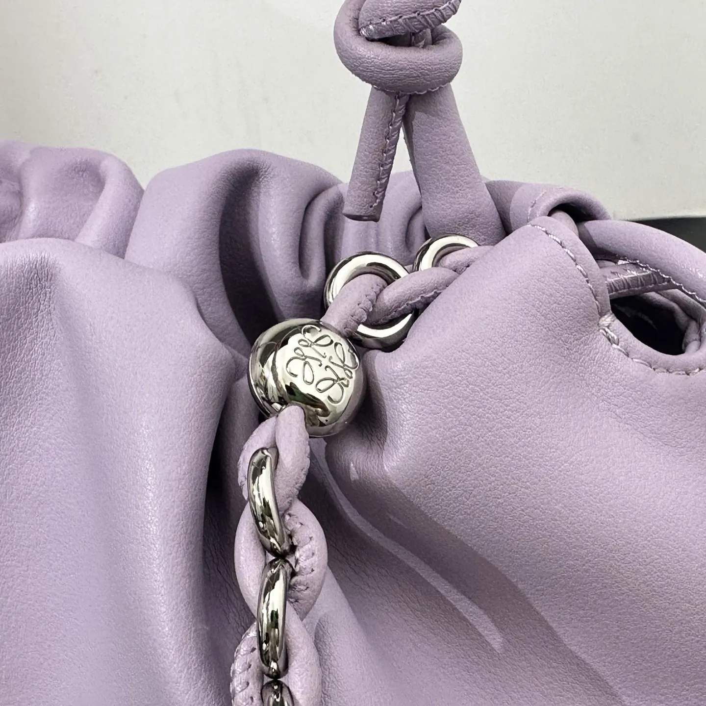 羊皮 LO℮w℮ Flamenco Purse 福 链条包 精致链条款