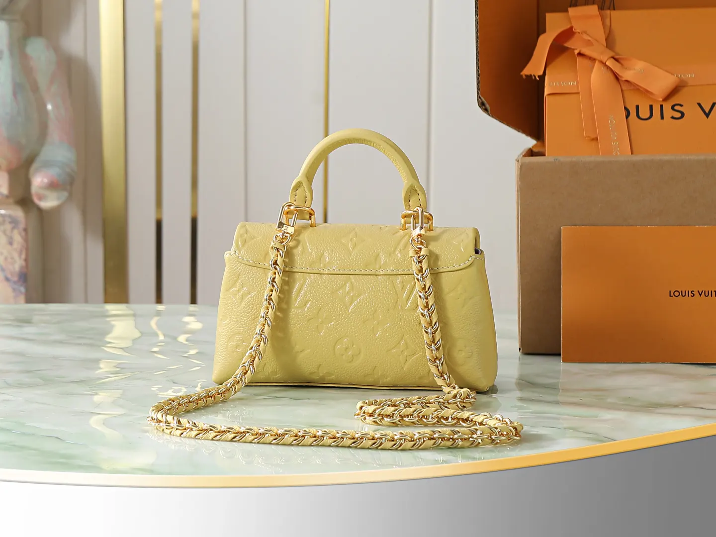 White Chain Bag