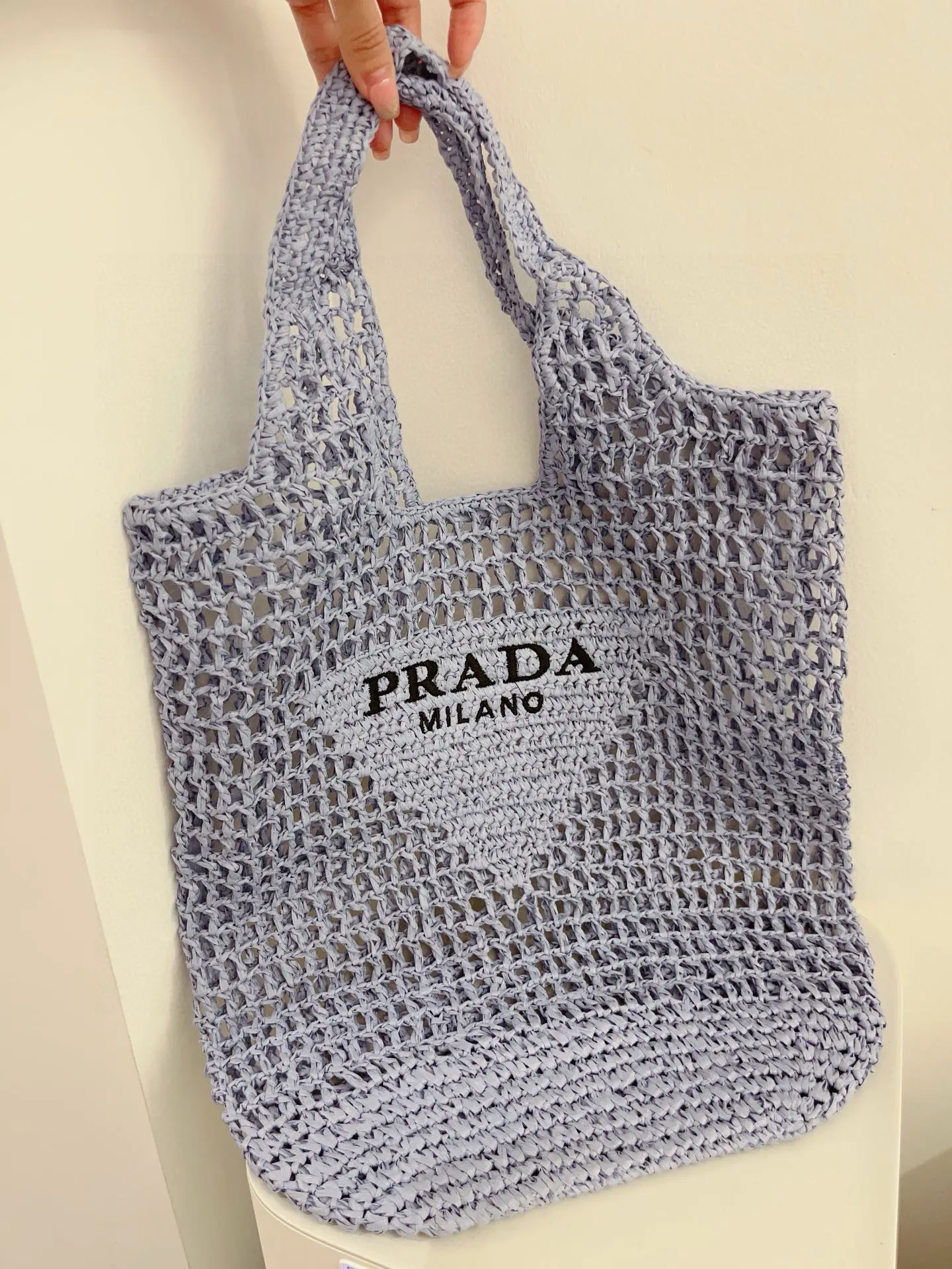 Prada 草编包 网红款单肩包 草编包 网红款单 日常单肩背款
