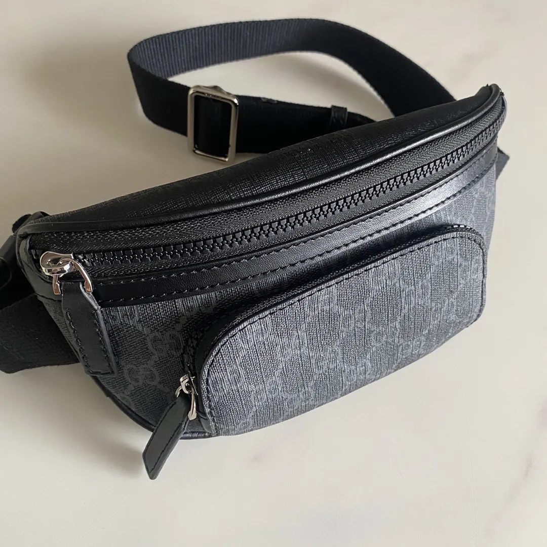 Gucci Black Belt Bag Casual