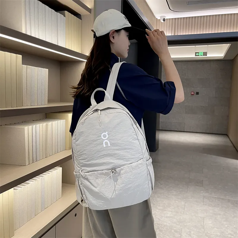On昂跑 女生小清新纯色簡約百搭運動校园高中大 旅行袋 大容量旅行款