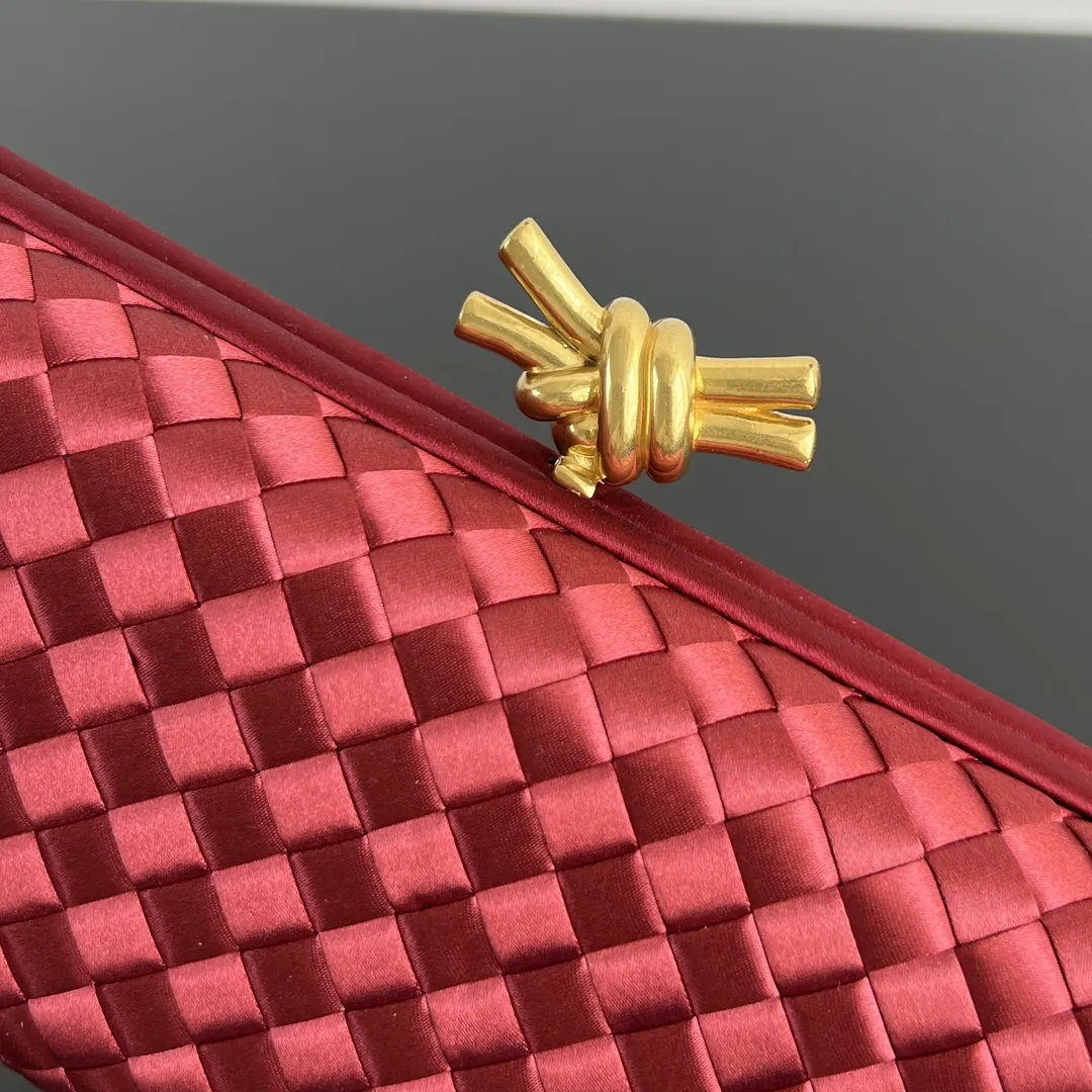 Bottega Veneta 化妝包 便携收納款
