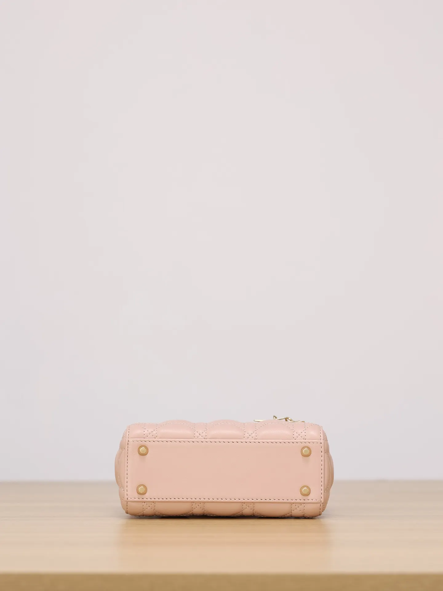 Dior Lady Dior Lady 粉色羊皮迷你手袋 金扣