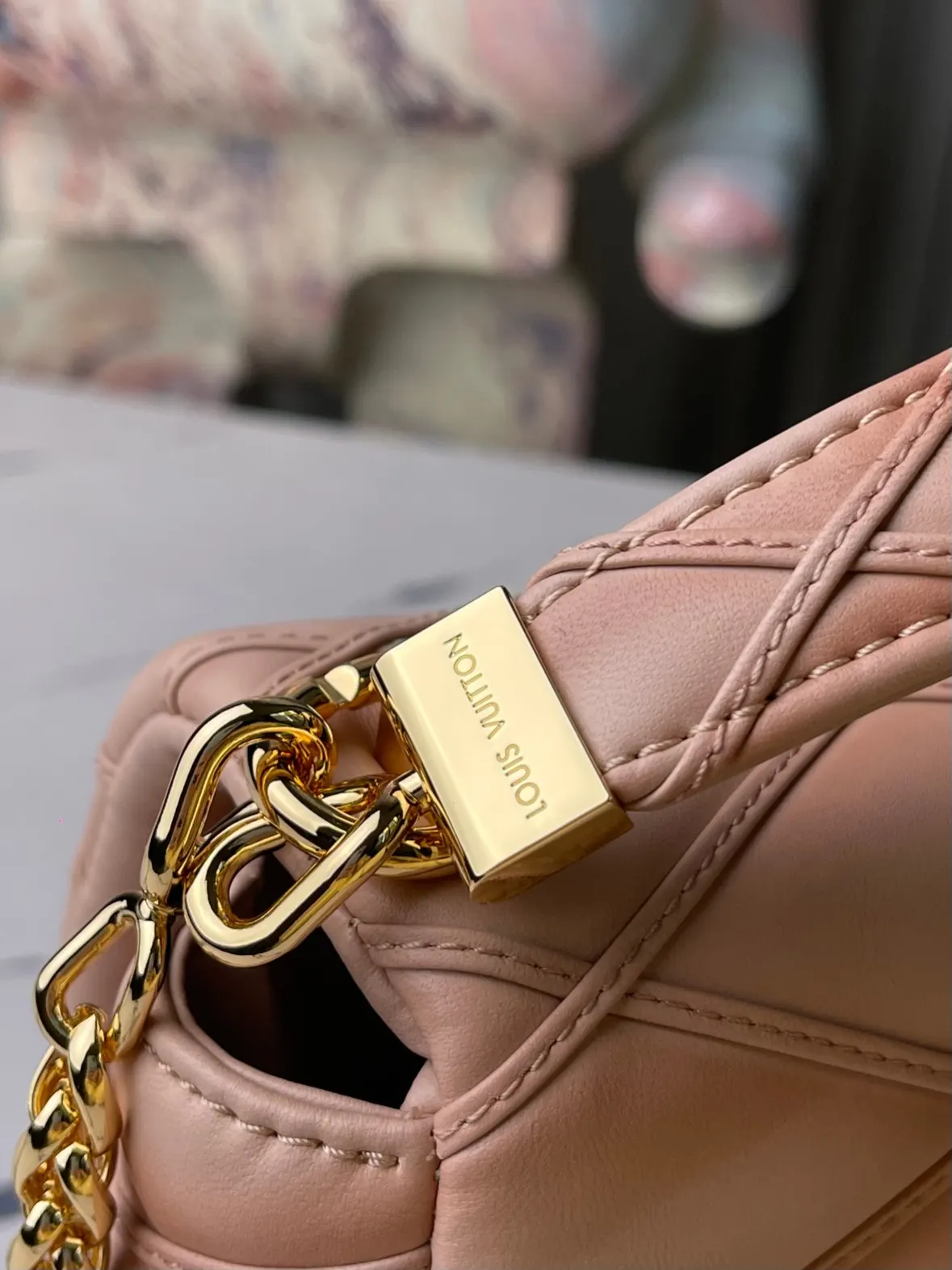 LV 羊皮 行李箱 旅行拉杆款 轻便出行款