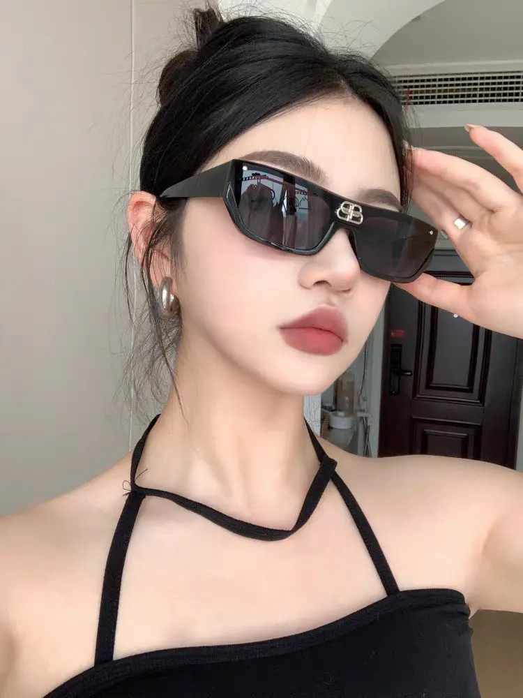 Balenciaga 太阳镜 精致搭配