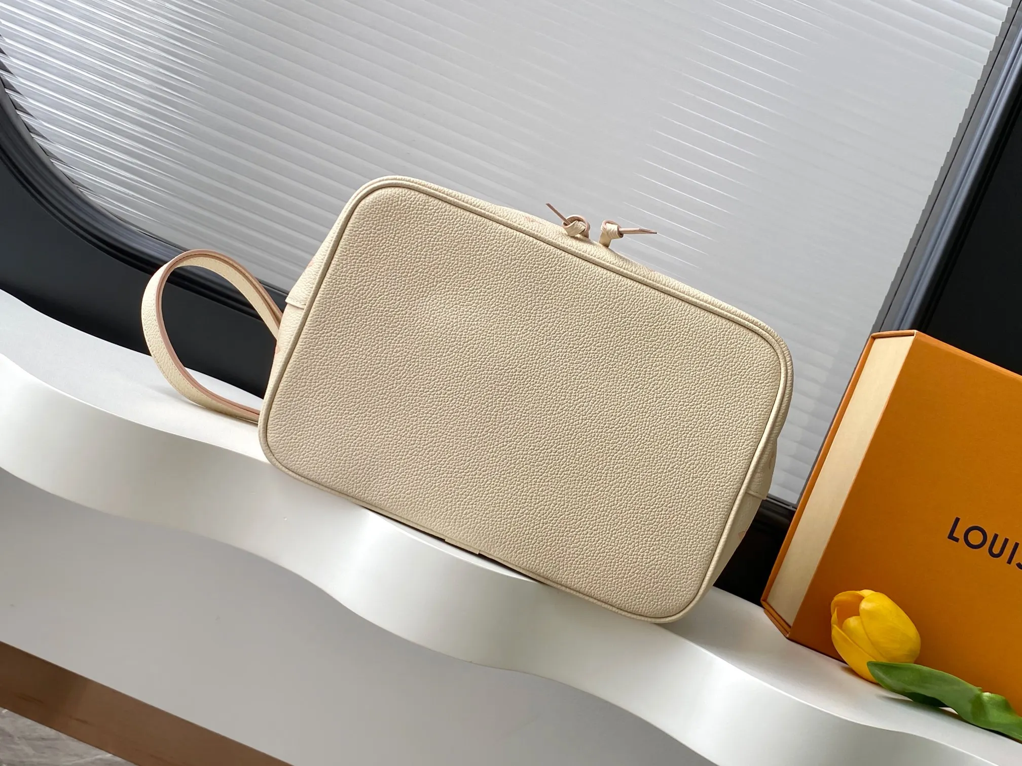 Chain Bag Leather