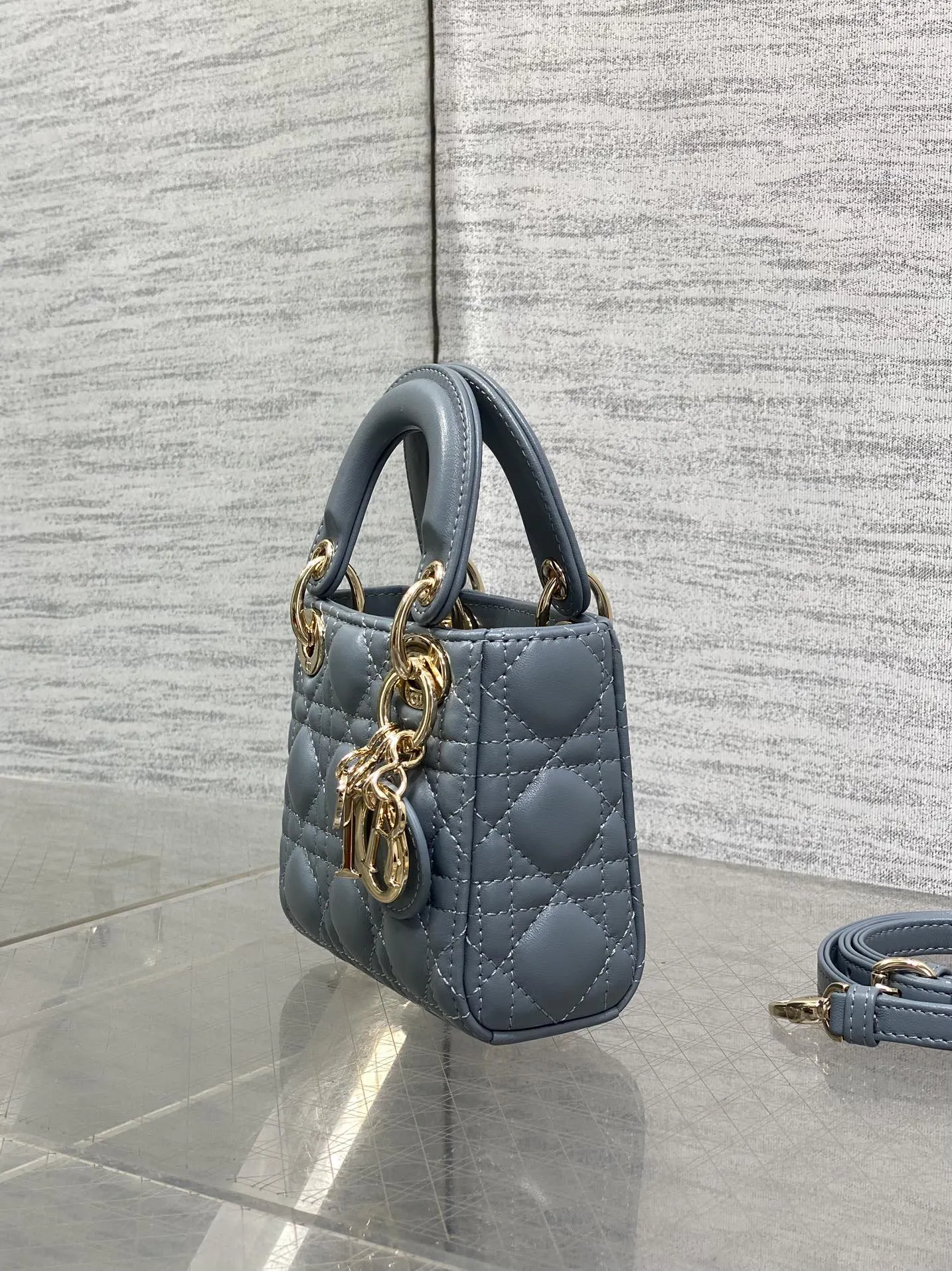 Fashion Item Travel