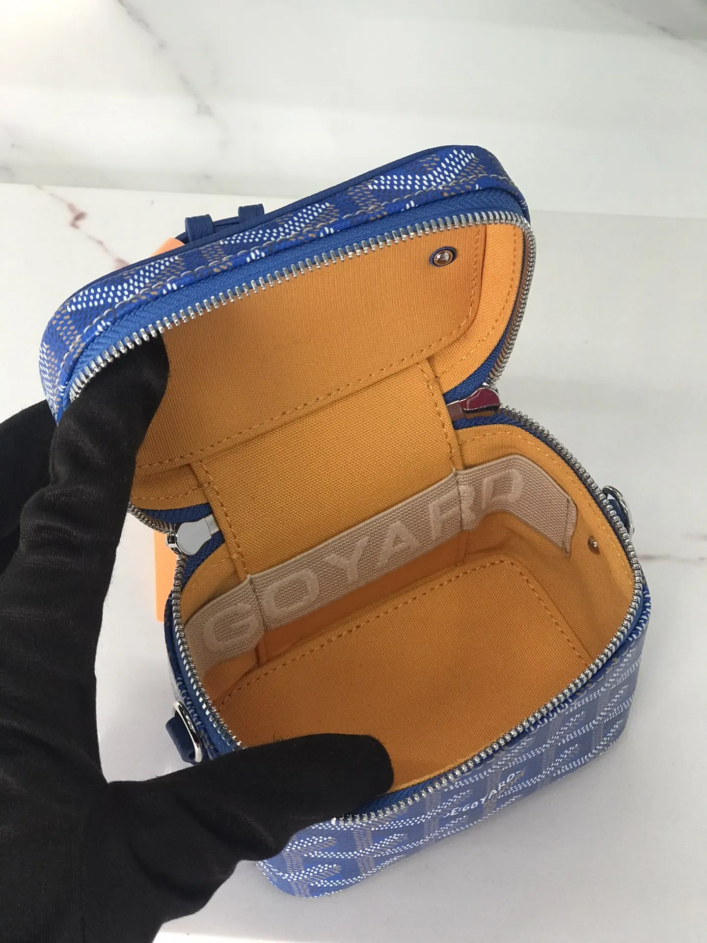 Goyard 斜背包 輕便斜挎款