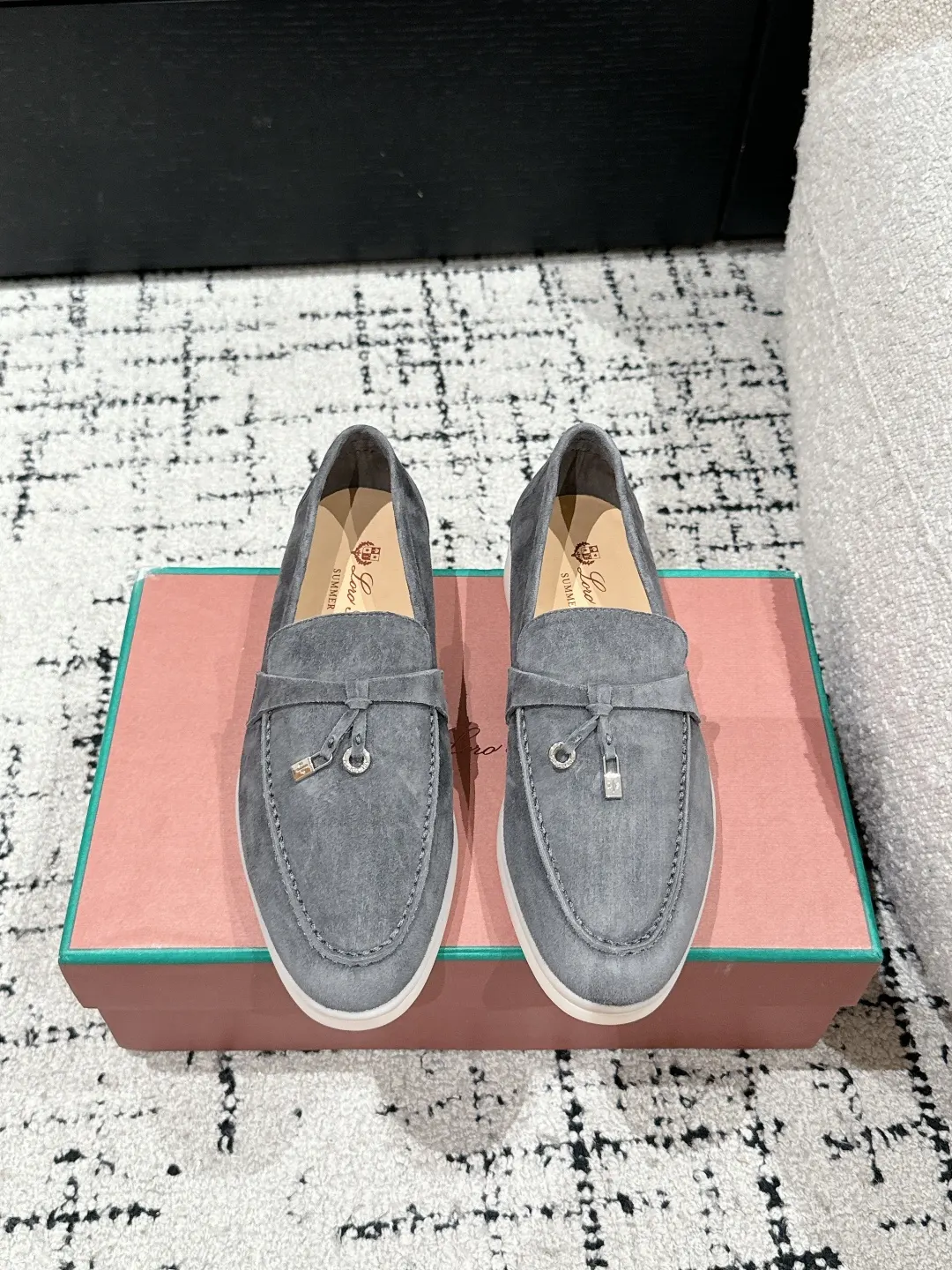 Loro Piana Casual Versatile Image 2 Loro Piana Casual Versatile Image 2