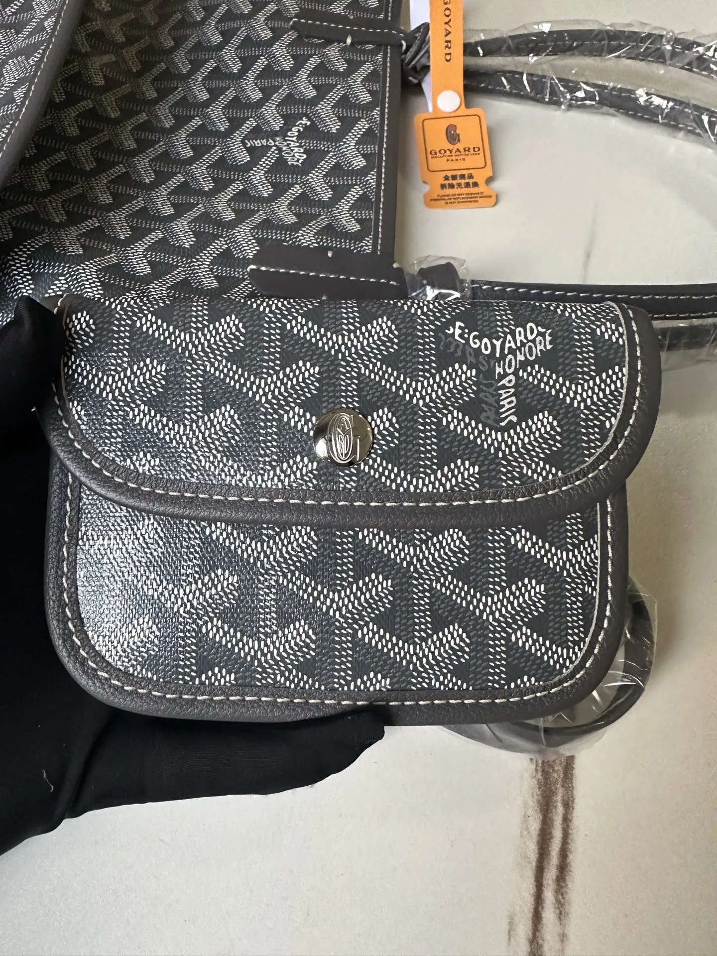 Goyard Gray Tote Bag Leather Image 9 Goyard Gray Tote Bag Leather Image 9
