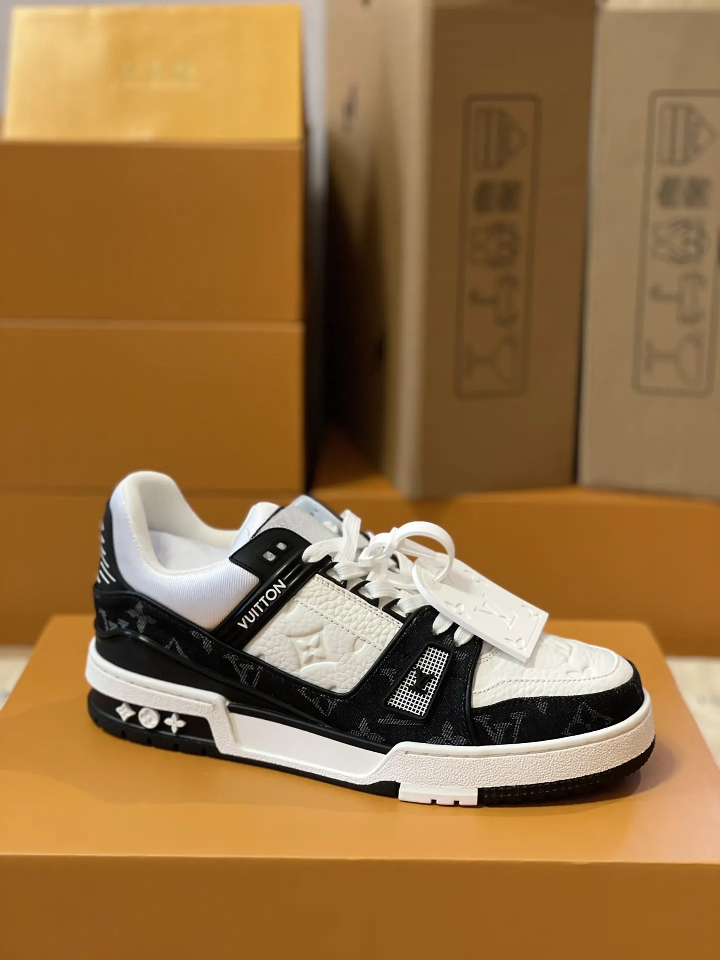Louis Vuitton 黑色 运动鞋