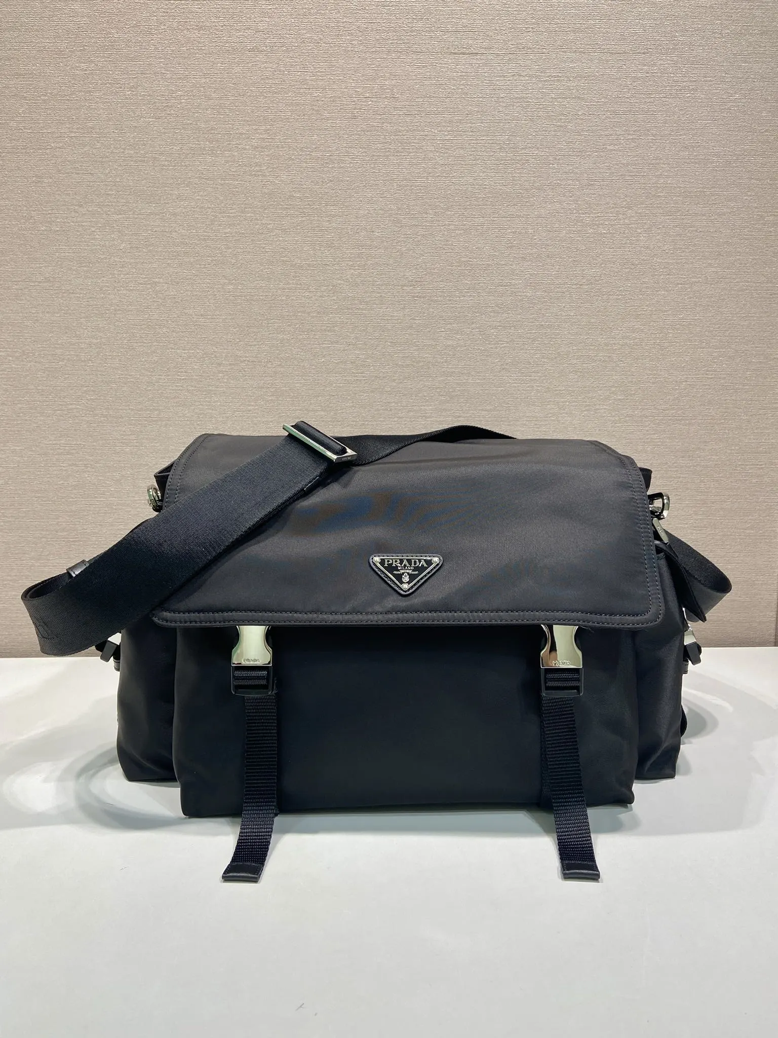 Prada Re-Nylon 2VD082 皮革 手提包