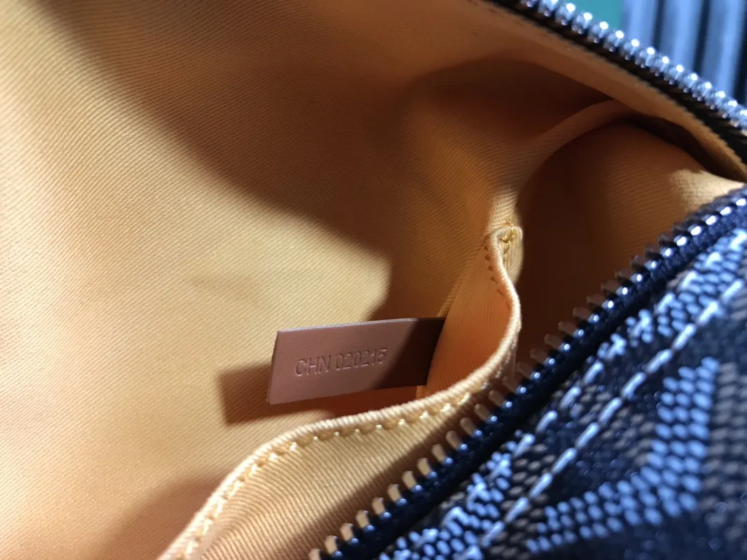 Goyard 款号 手拿包 精致手拿款