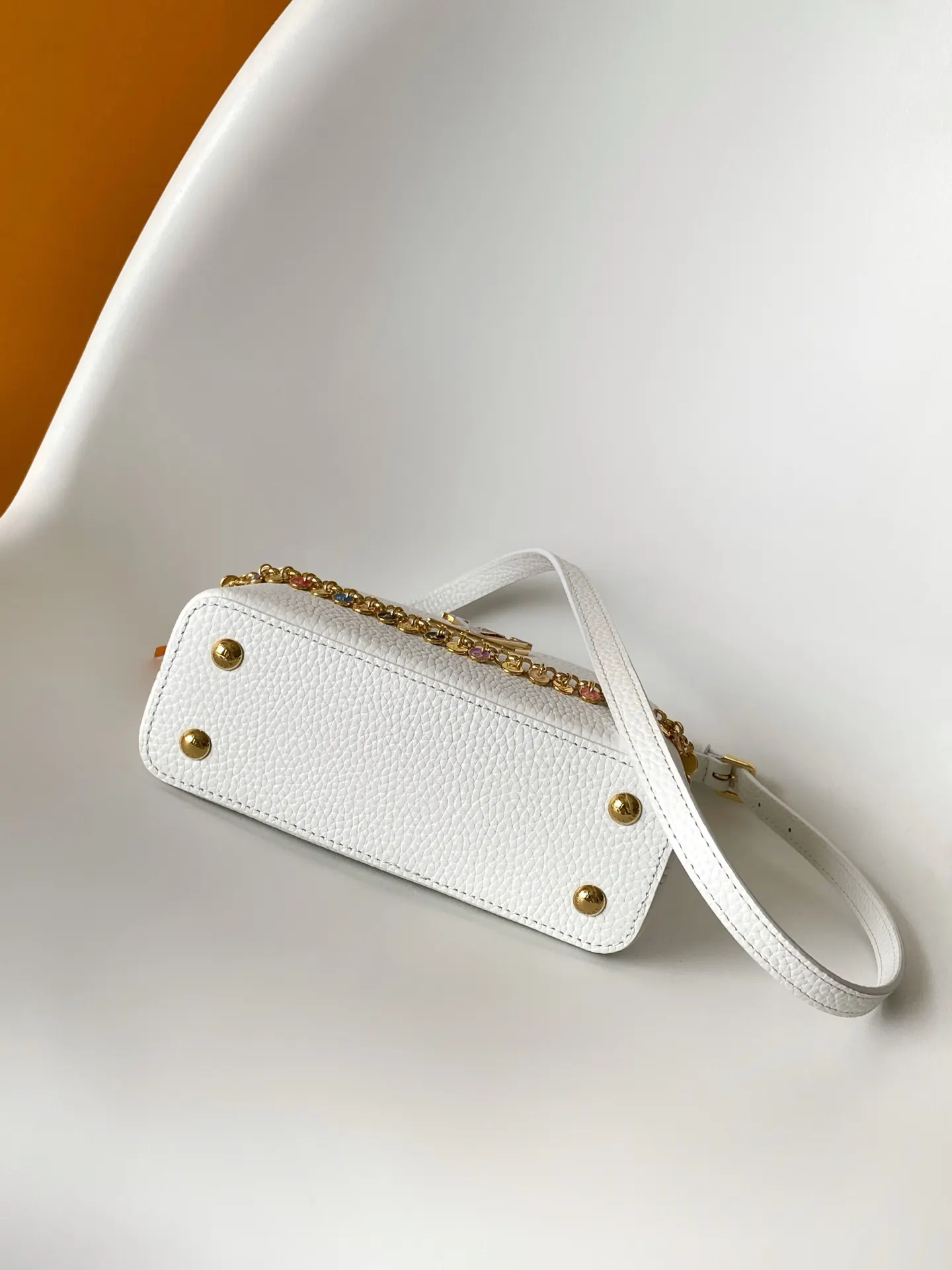 Louis Vuitton Black White Chain Bag Leather Image 4 Louis Vuitton Black White Chain Bag Leather Image 4