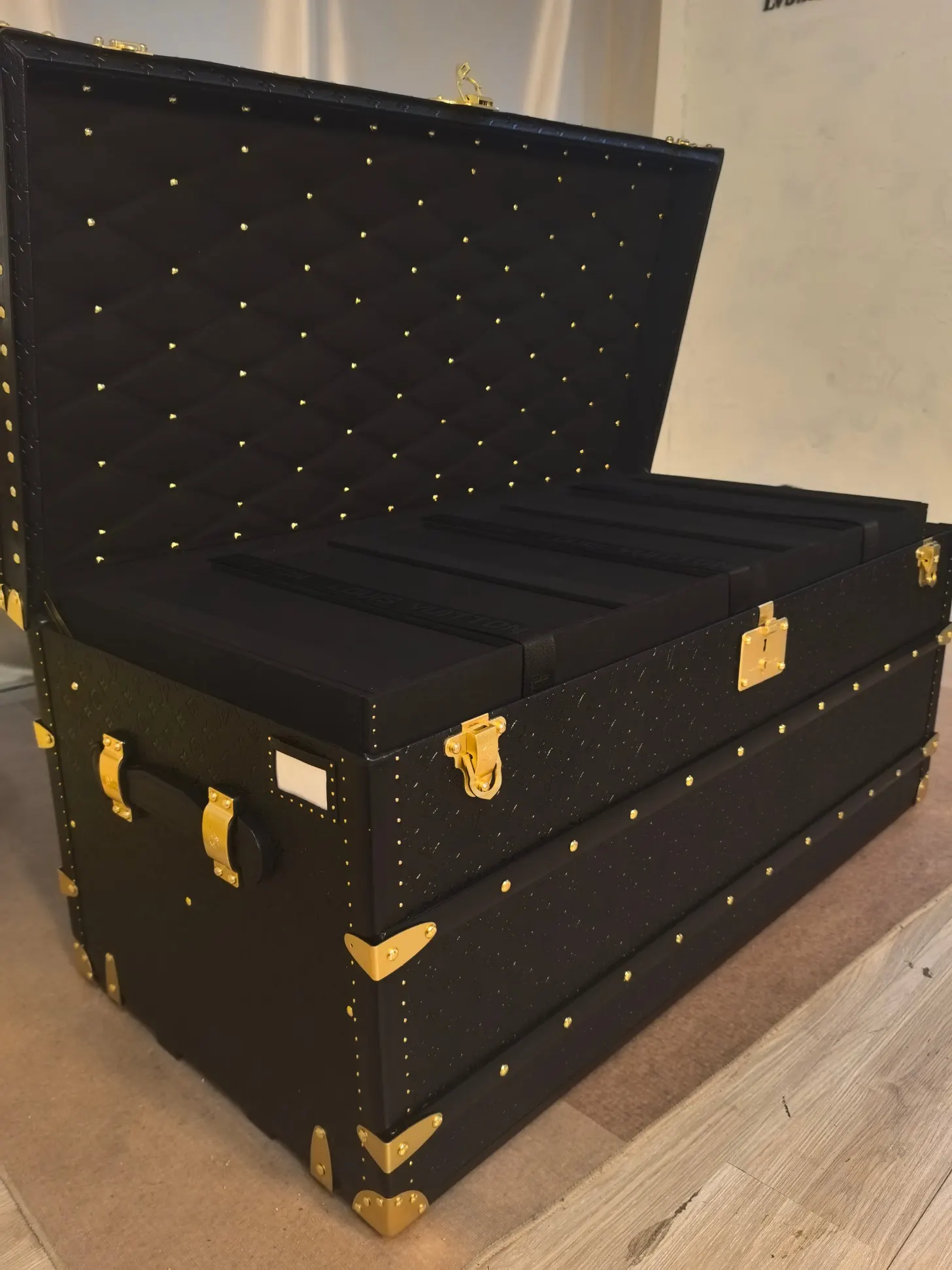 Black Suitcase Travel Lightweight Classic Image 7 Black Suitcase Travel Lightweight Classic Image 7