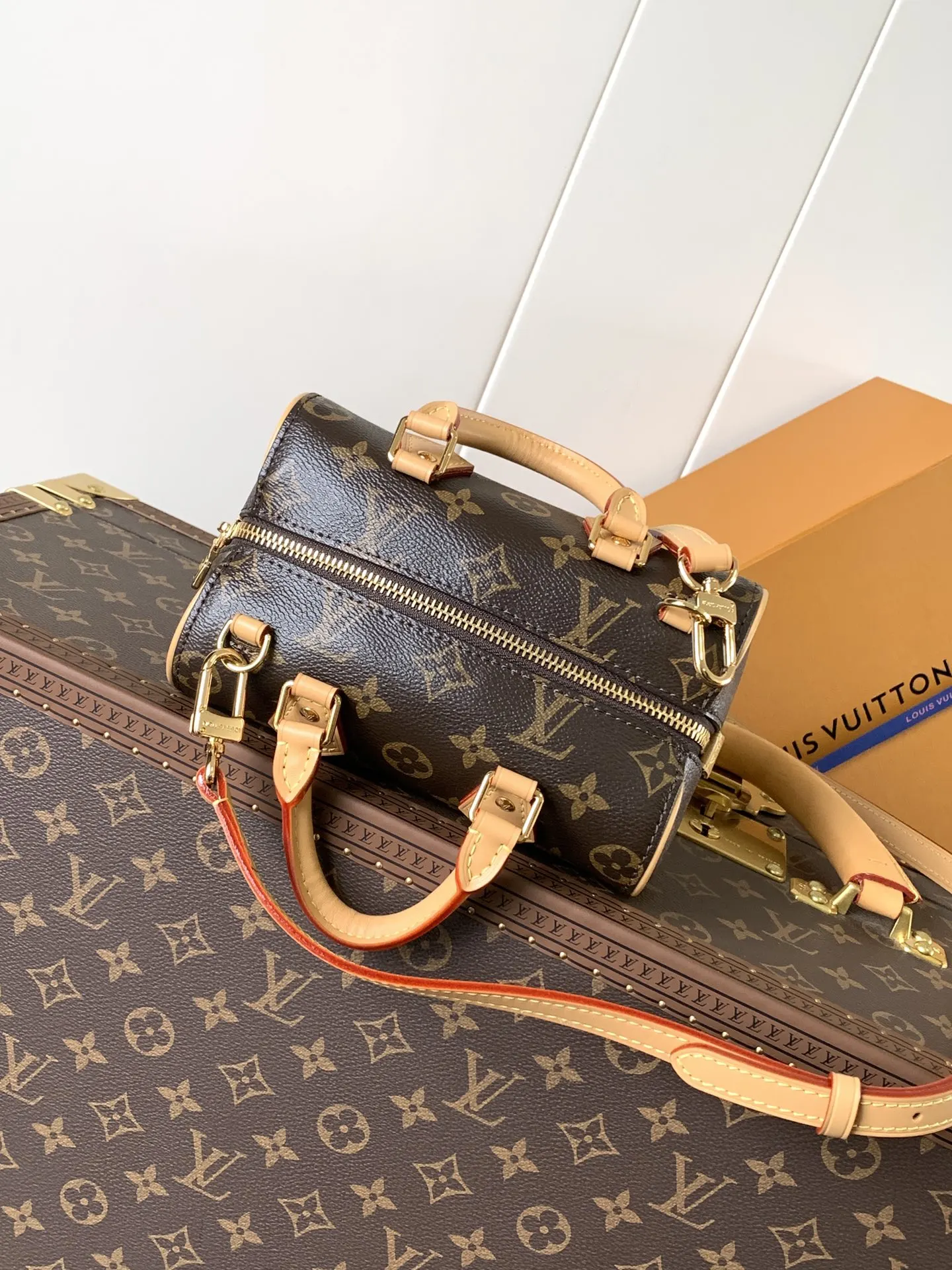 Chain Bag Leather