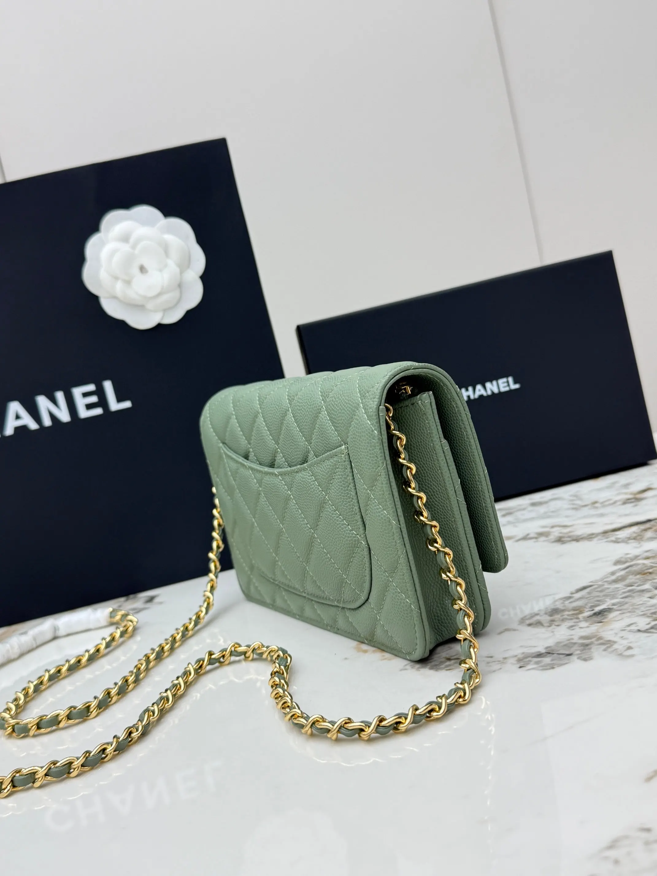 CHANEL 小牛皮 链条包 精致链条款