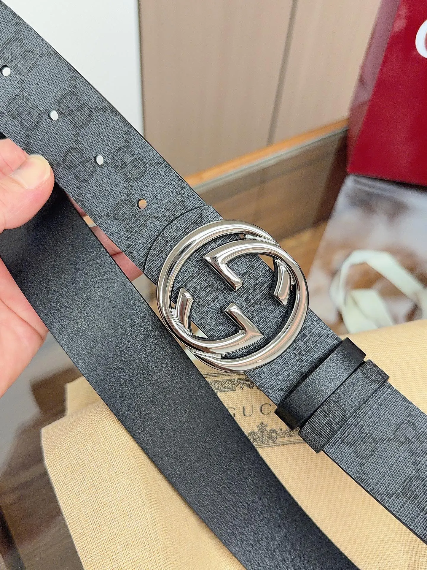 Gucci Double G 雙G扣牛皮腰帶