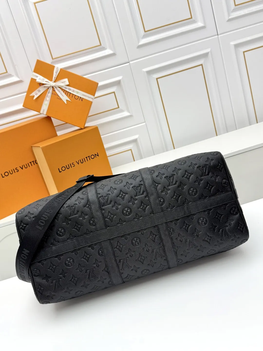 Fashion Item Travel