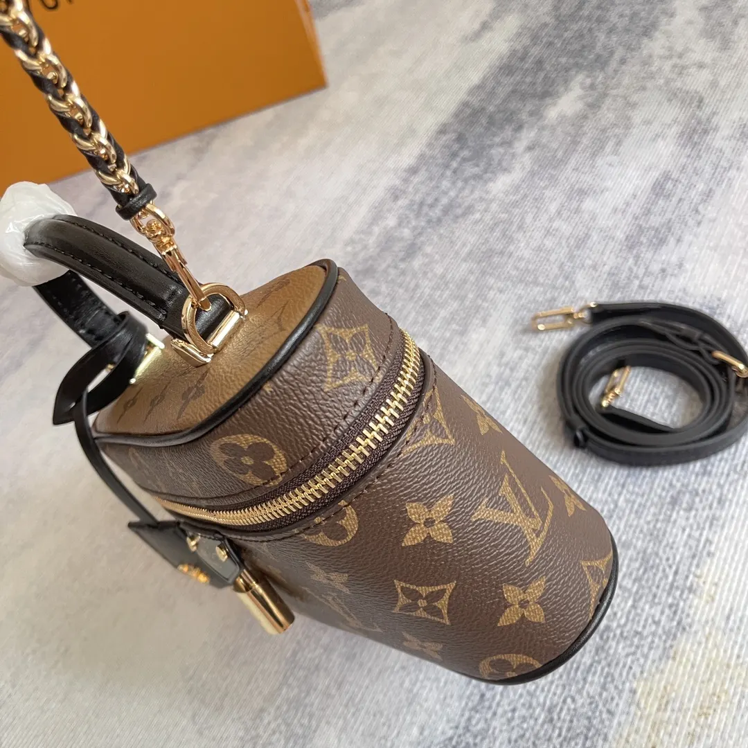 Louis Vuitton Monogram Chain Bag Canvas