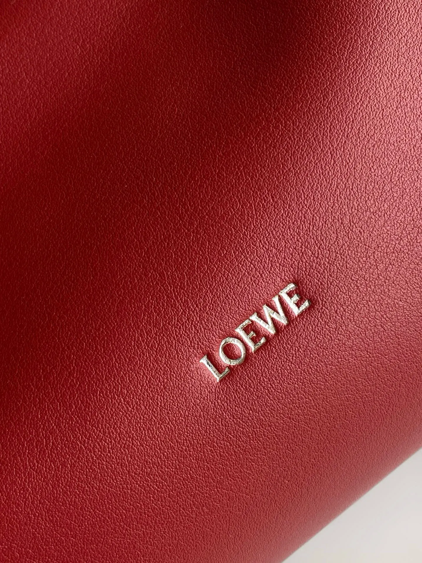 Loewe 小牛皮 托特包 大容量托特款