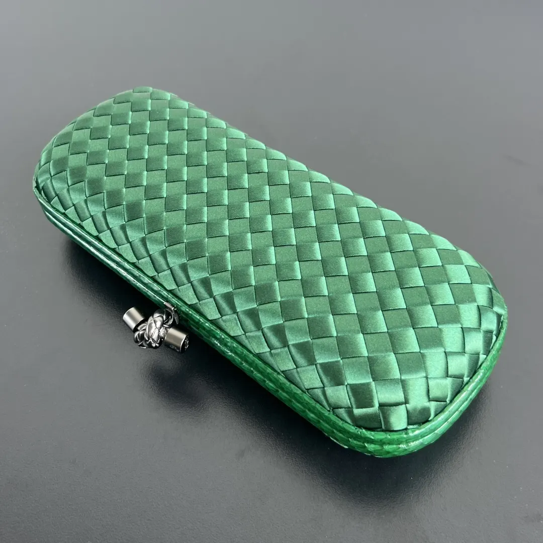 Bottega Veneta 化妝包 便携收納款