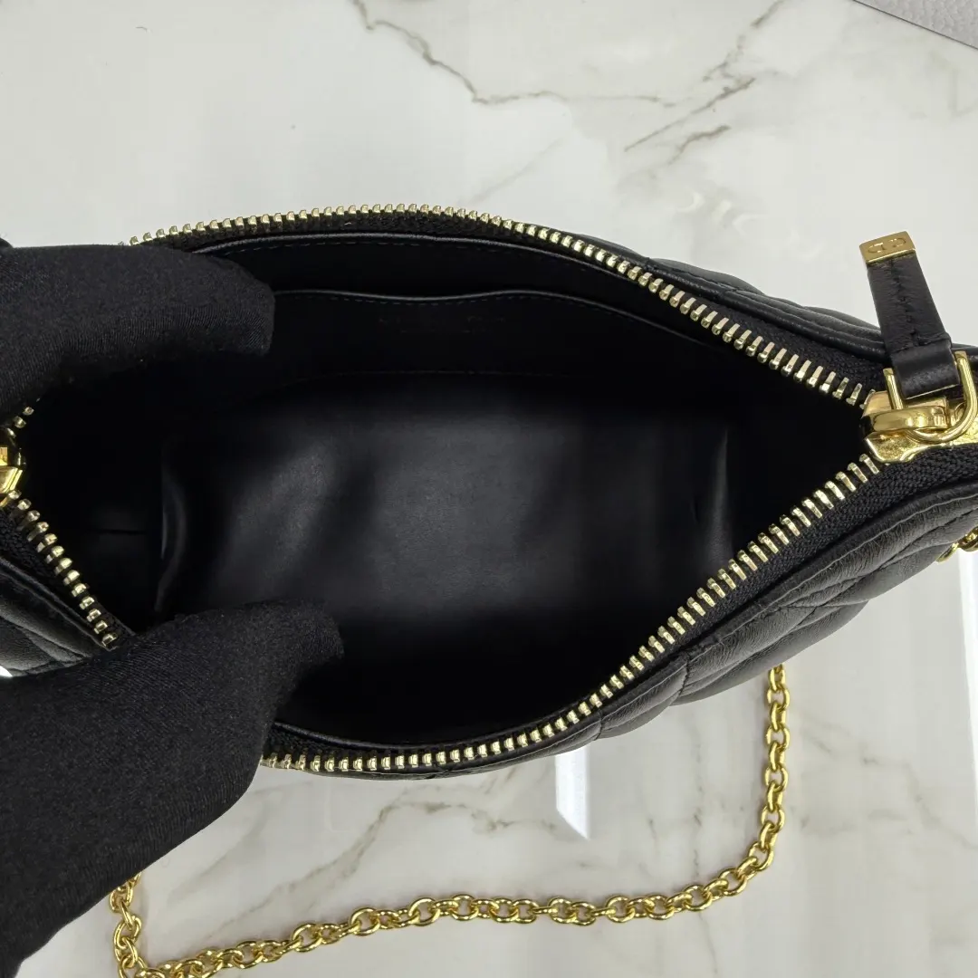 Dior Caro 黑色羊皮链条包 精致斜挎款