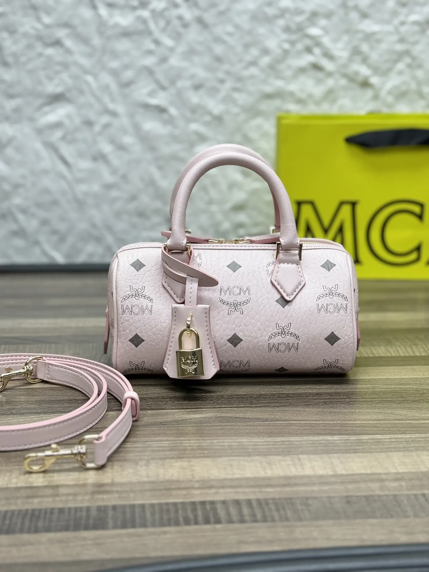 老花 皮革 Mcm Mini 波士顿包 全套 Cp 雙肩包 实用雙肩款