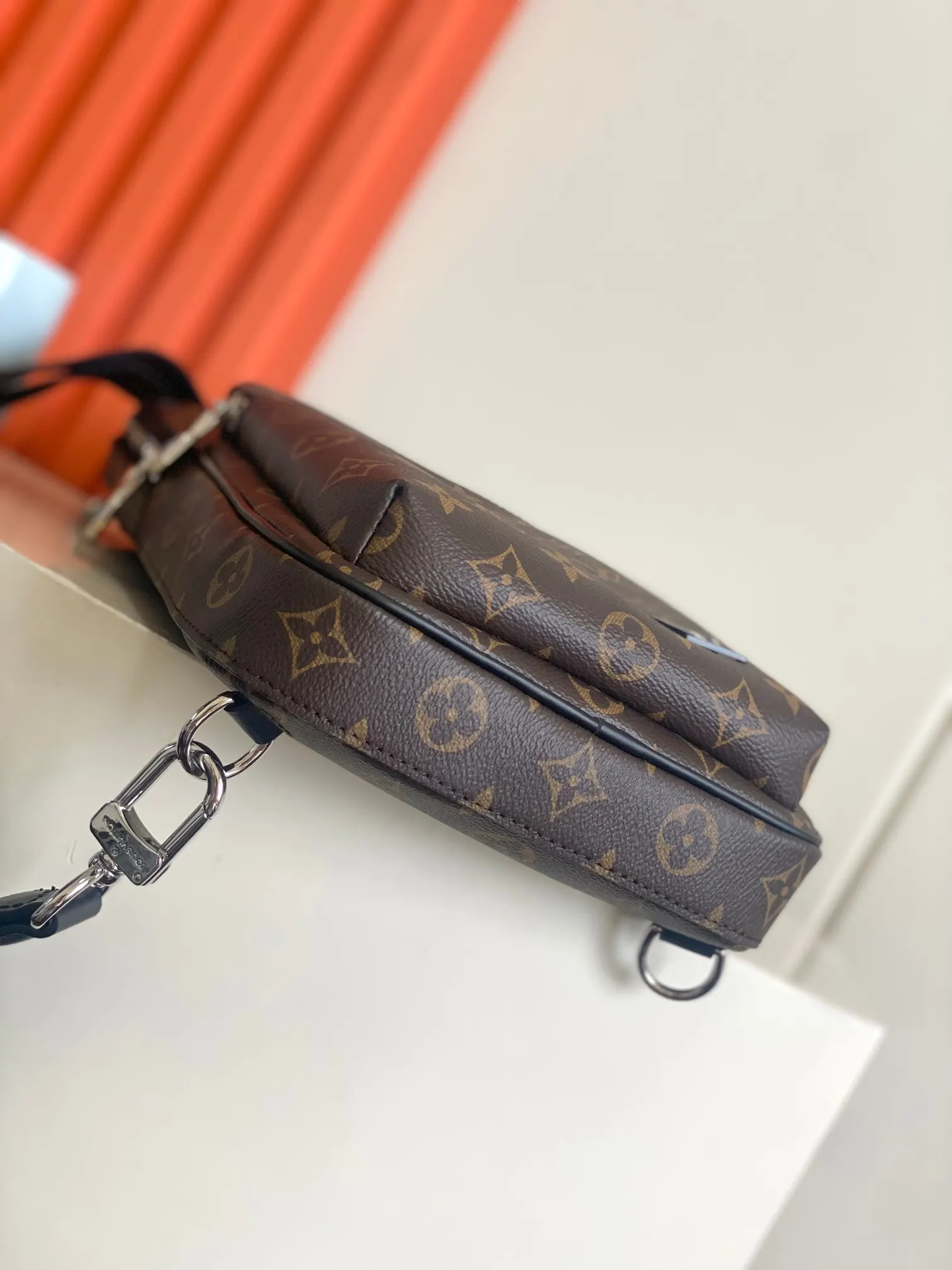 Louis Vuitton Monogram Shoulder Bag Canvas