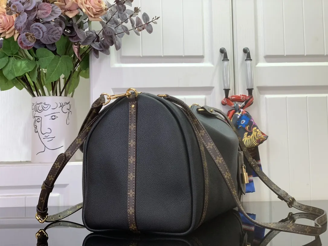 Black Hobo Shoulder Bag Vintage Leather
