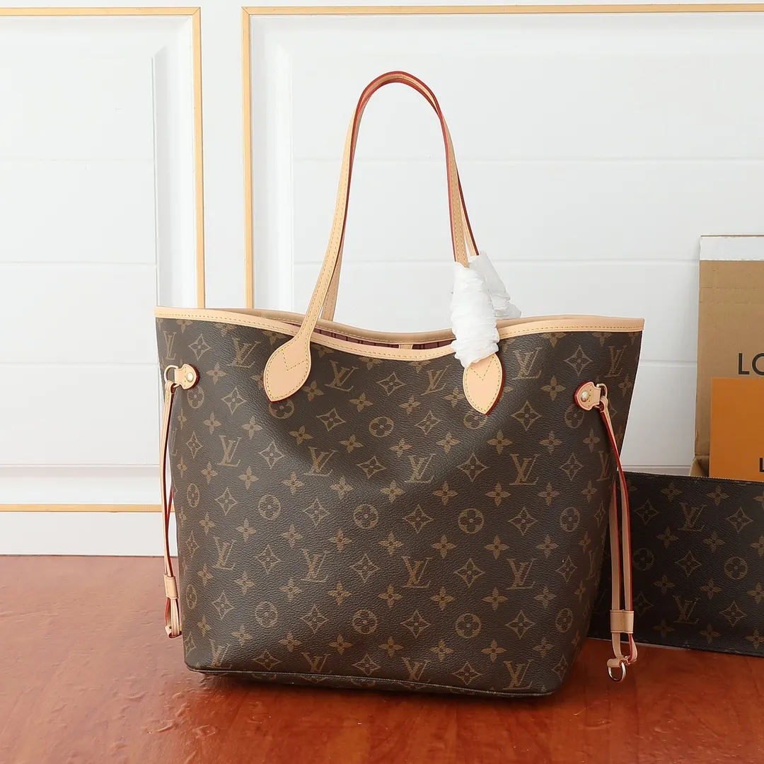LV Neverfull 帆布 手拿包 精致手拿款