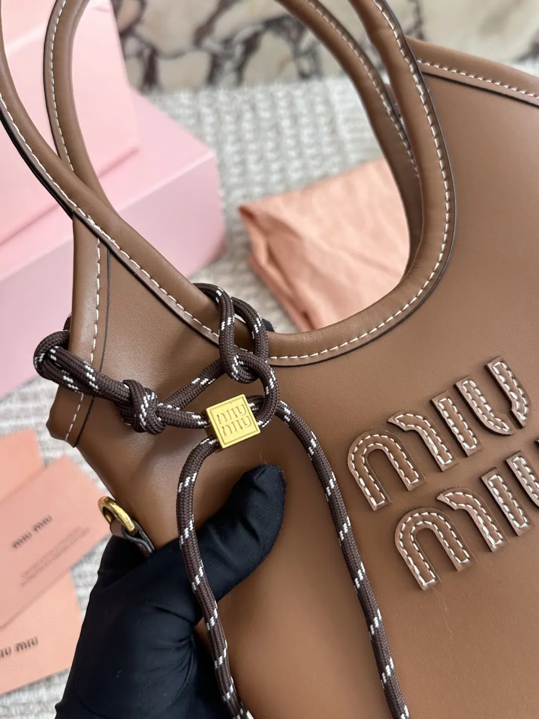 Miu 盒 miumiu 托特包 大容量托特款
