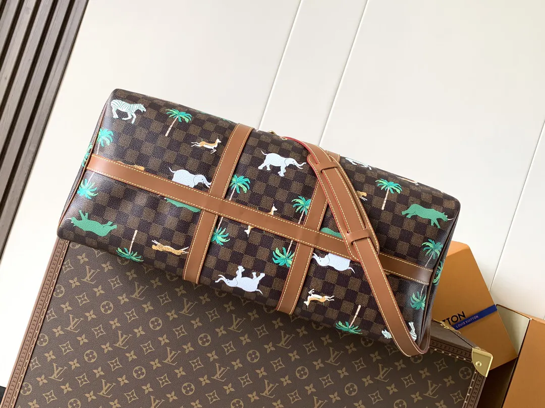 Fashion Item Travel