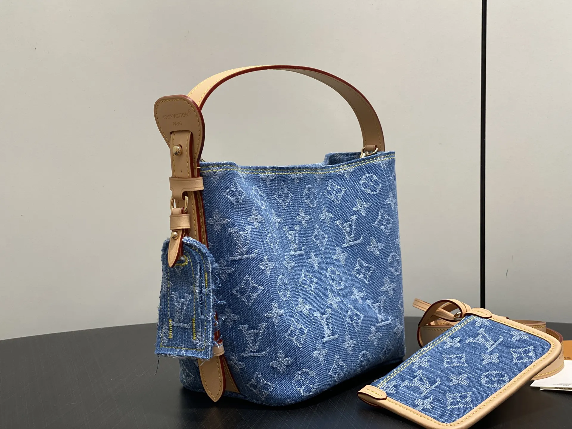 LV bucket bag Image 3 LV bucket bag Image 3