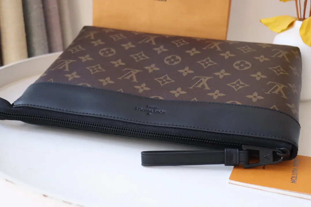 老花 帆布 老花 Pochette Voya 手拿包 精致手拿款