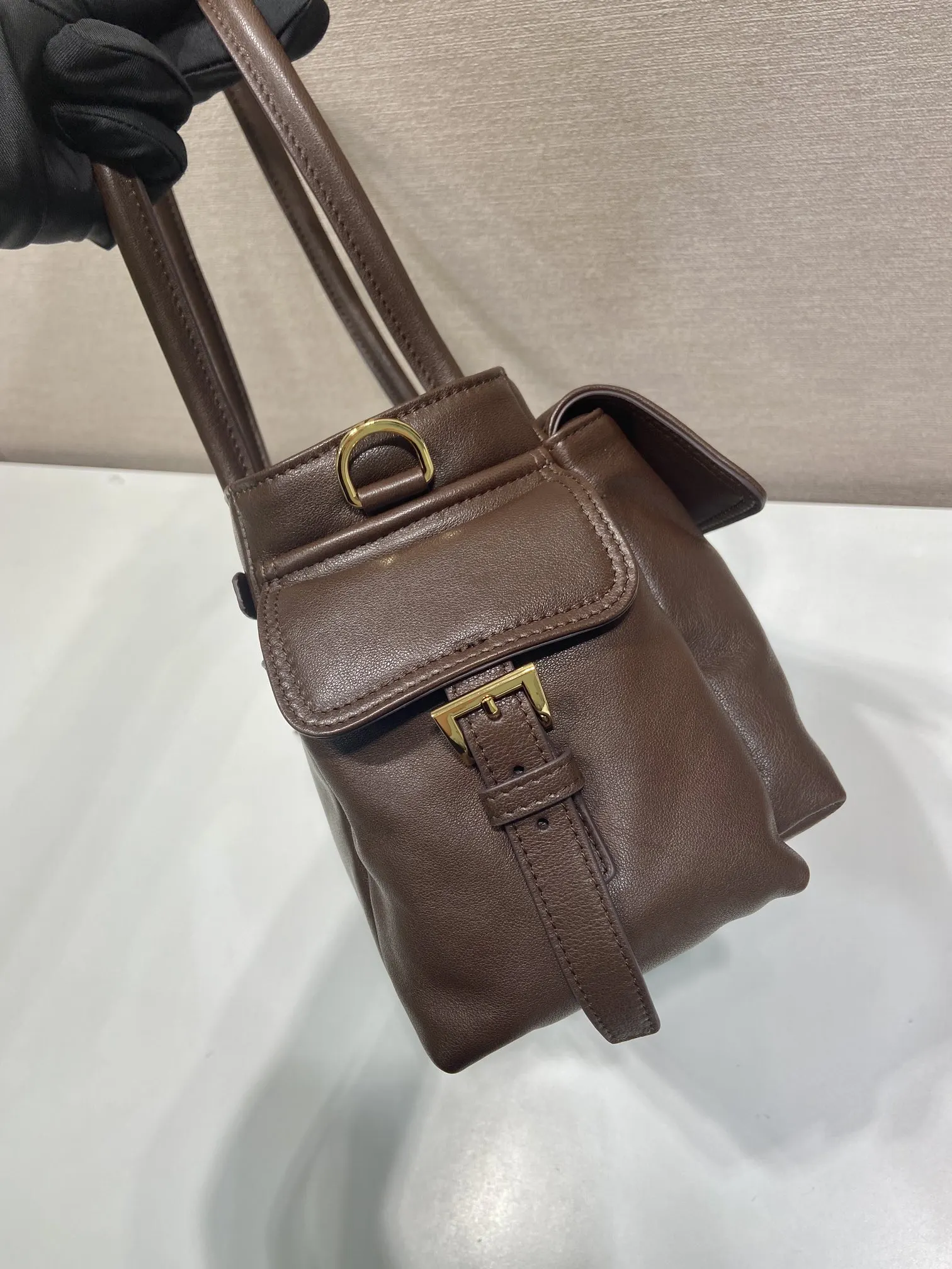 Prada 羊皮 手提包