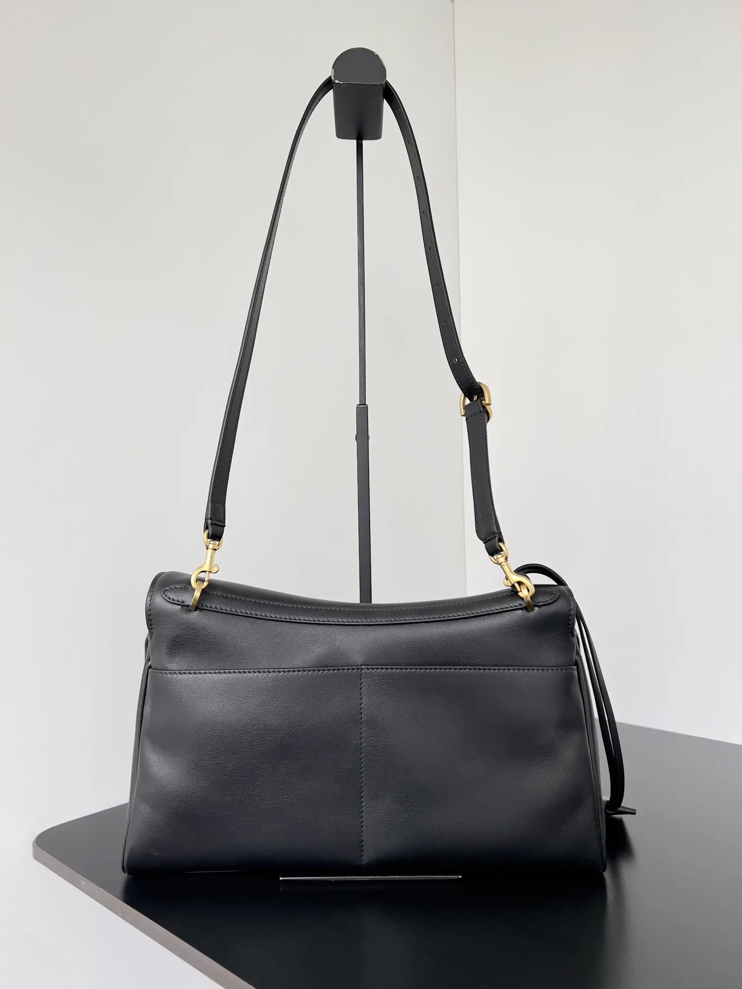 Balenciaga Rodeo 双肩包