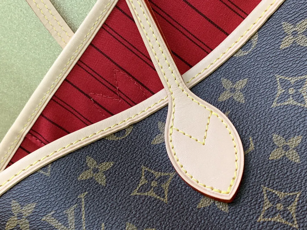 LV Neverfull 帆布 手拿包 精致手拿款