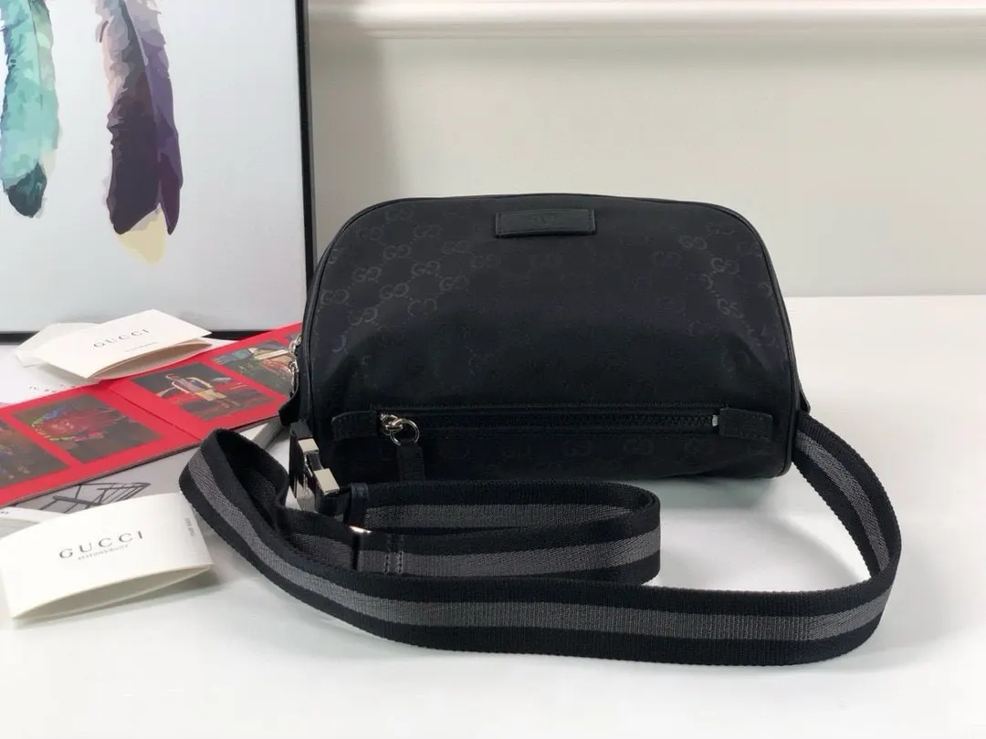 Gucci 腰包 休闲腰包款
