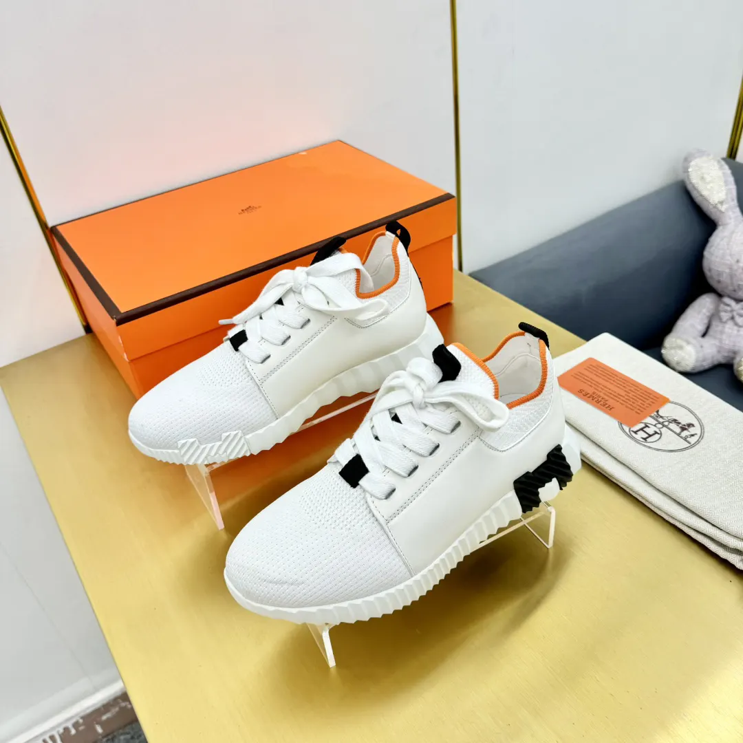 Hermès 官网同步更新 羊皮 运动鞋 舒适