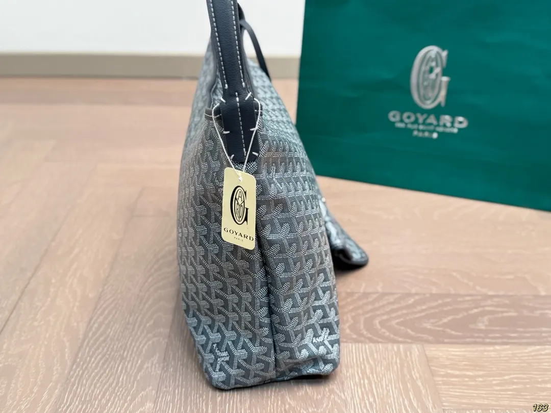 Goyard 戈雅 戈雅托特包 无论在韩国还是在中国 大容量托特款